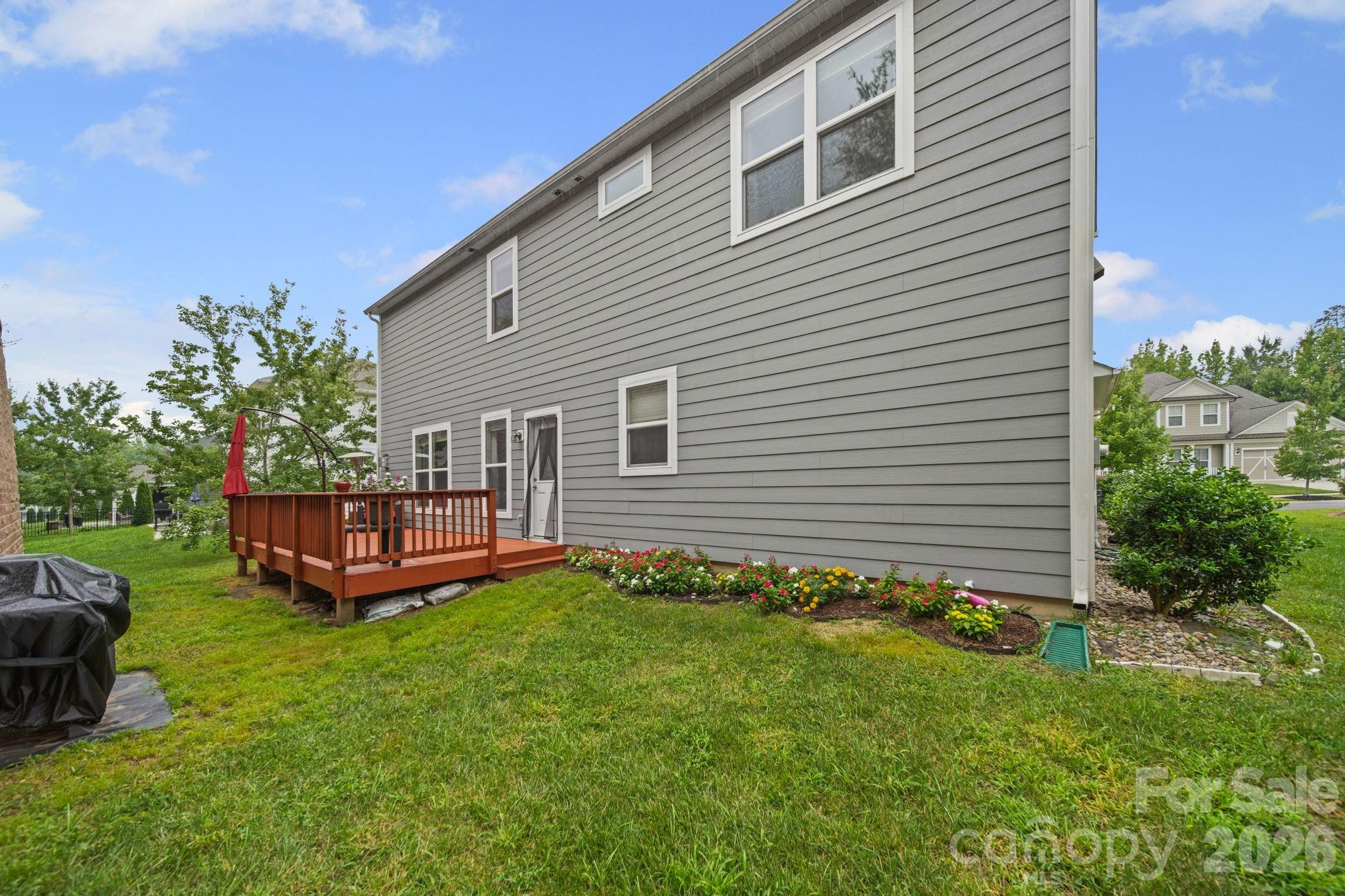 7107 Brookline Place #228 — Huntersville