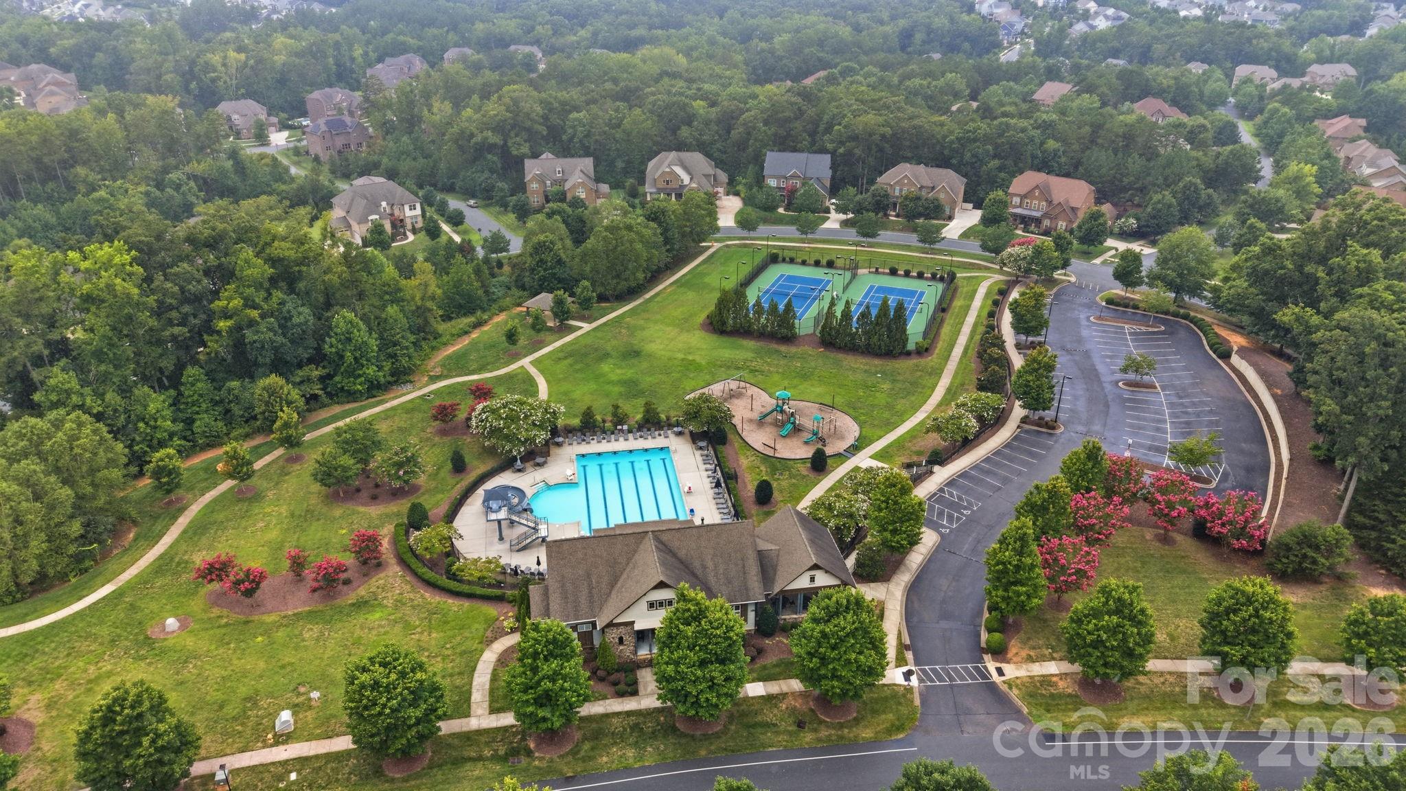 7107 Brookline Place #228 — Huntersville