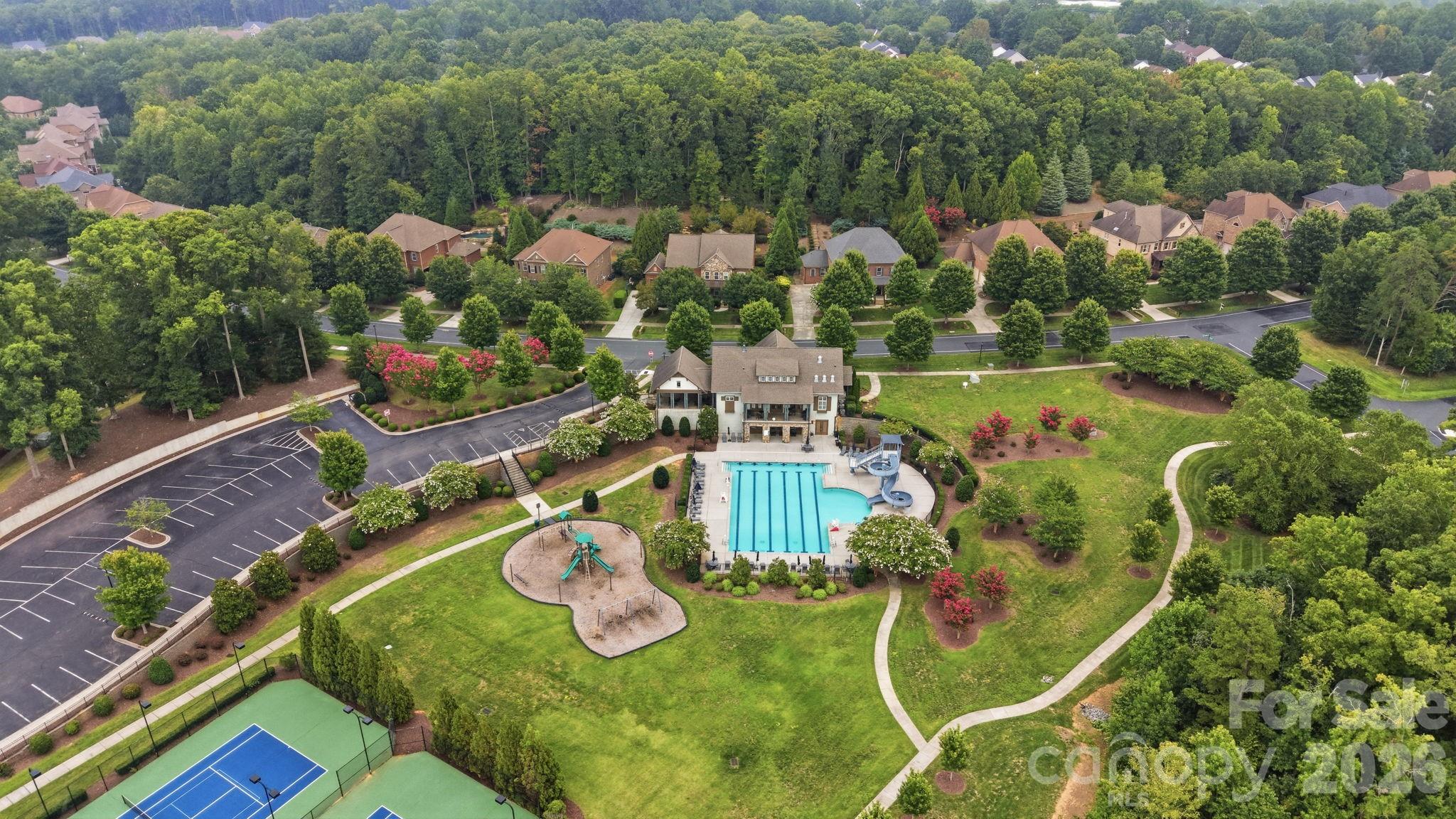 7107 Brookline Place #228 — Huntersville