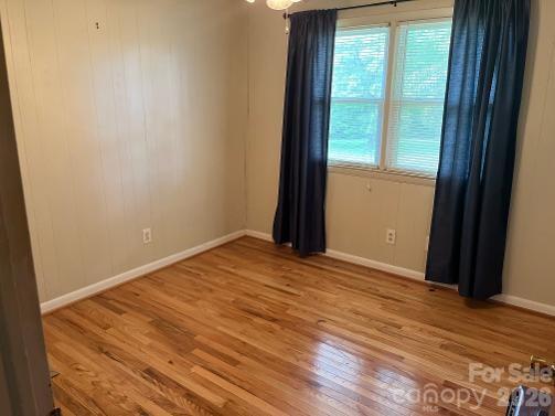 1211 Sharon School Road — Stony Point
