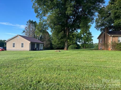 1211 Sharon School Road — Stony Point
