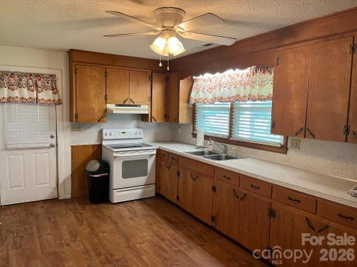 1211 Sharon School Road — Stony Point