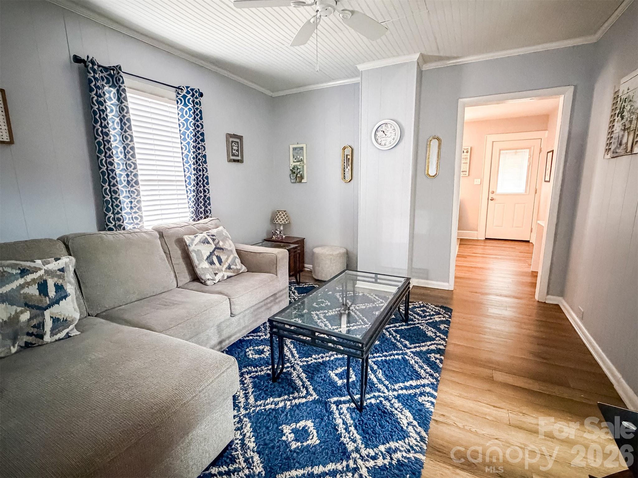 29 10th Street SE — Hickory