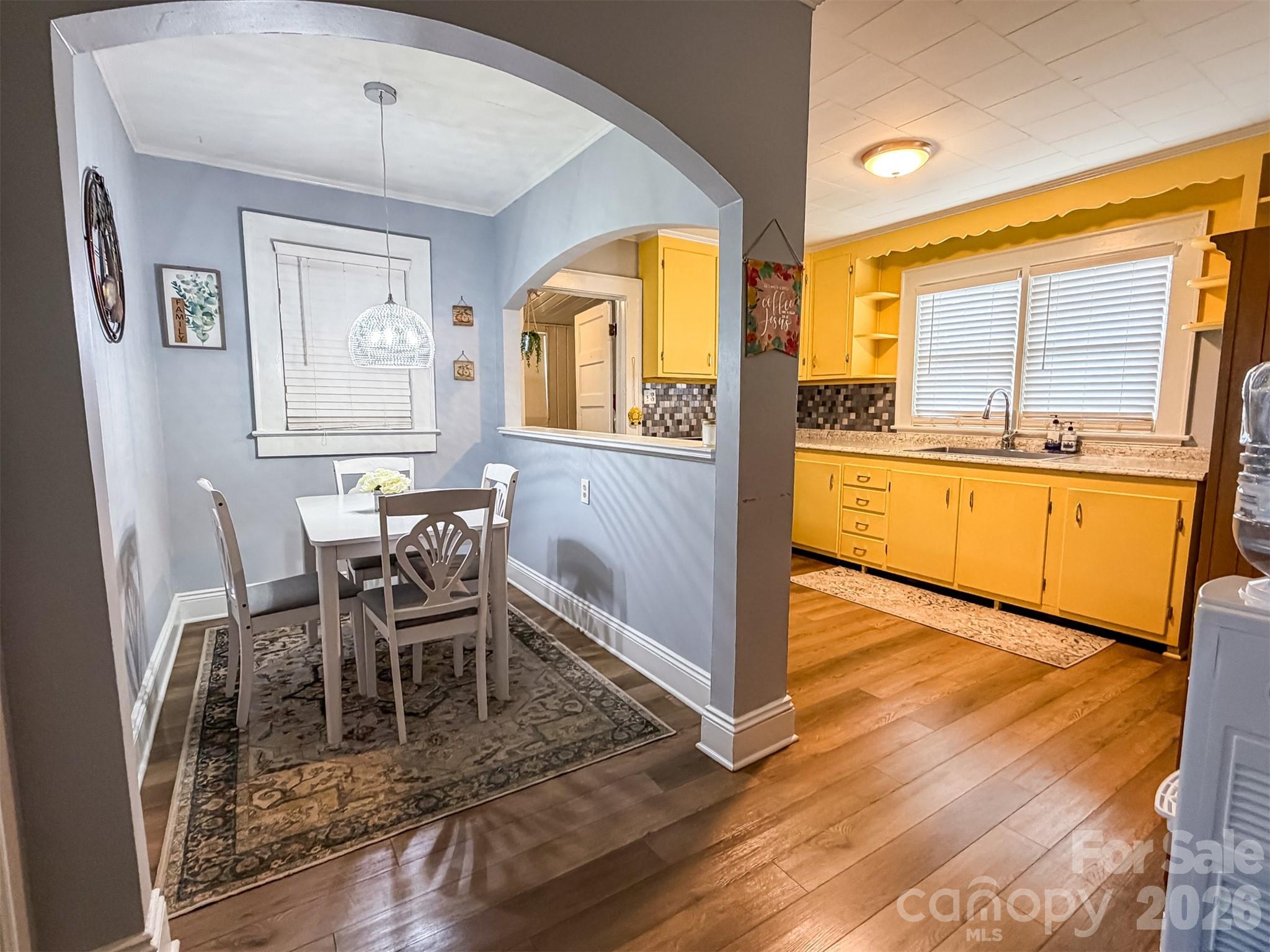 29 10th Street SE — Hickory