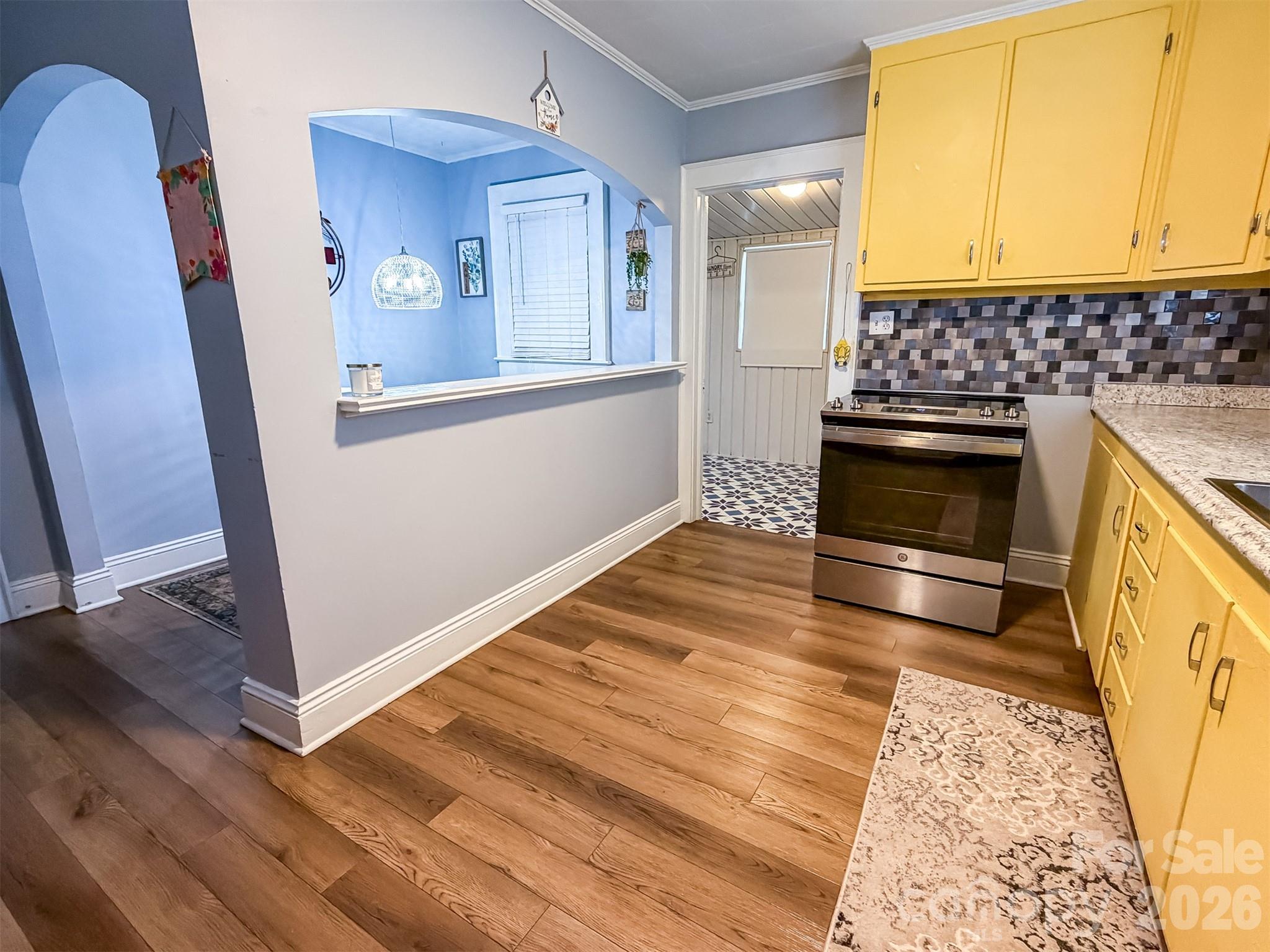 29 10th Street SE — Hickory