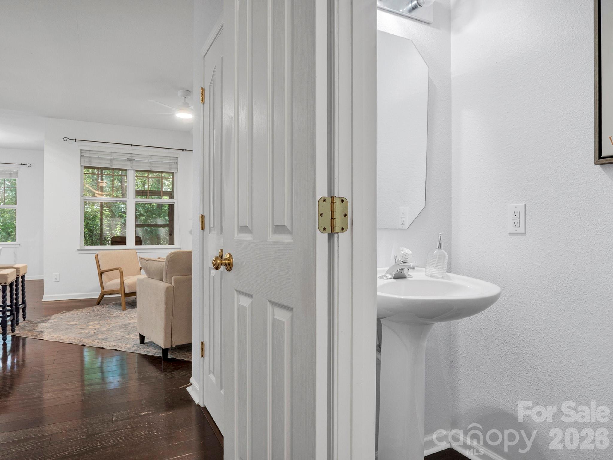 10747 Essex Hall Drive — Charlotte
