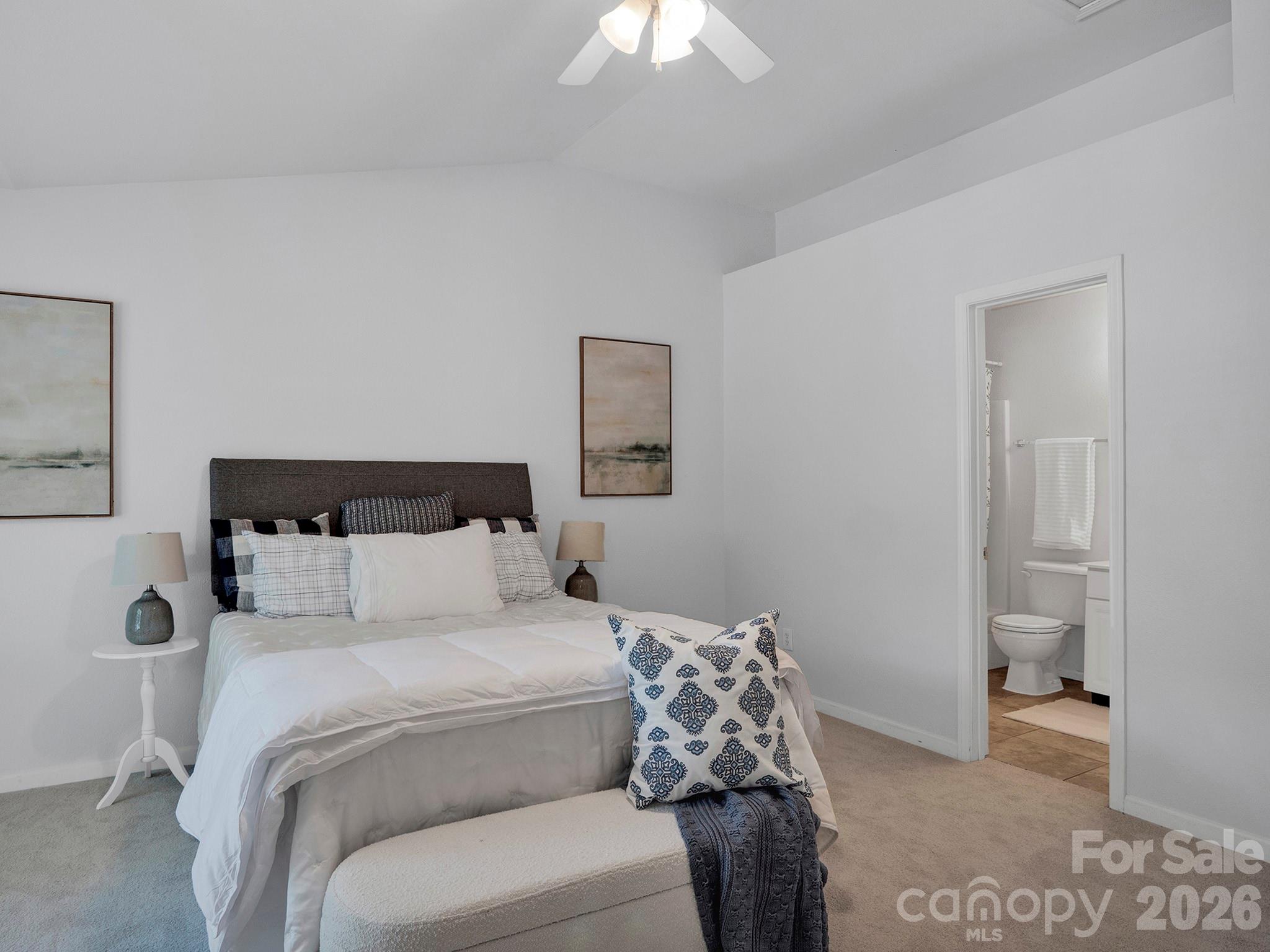 10747 Essex Hall Drive — Charlotte