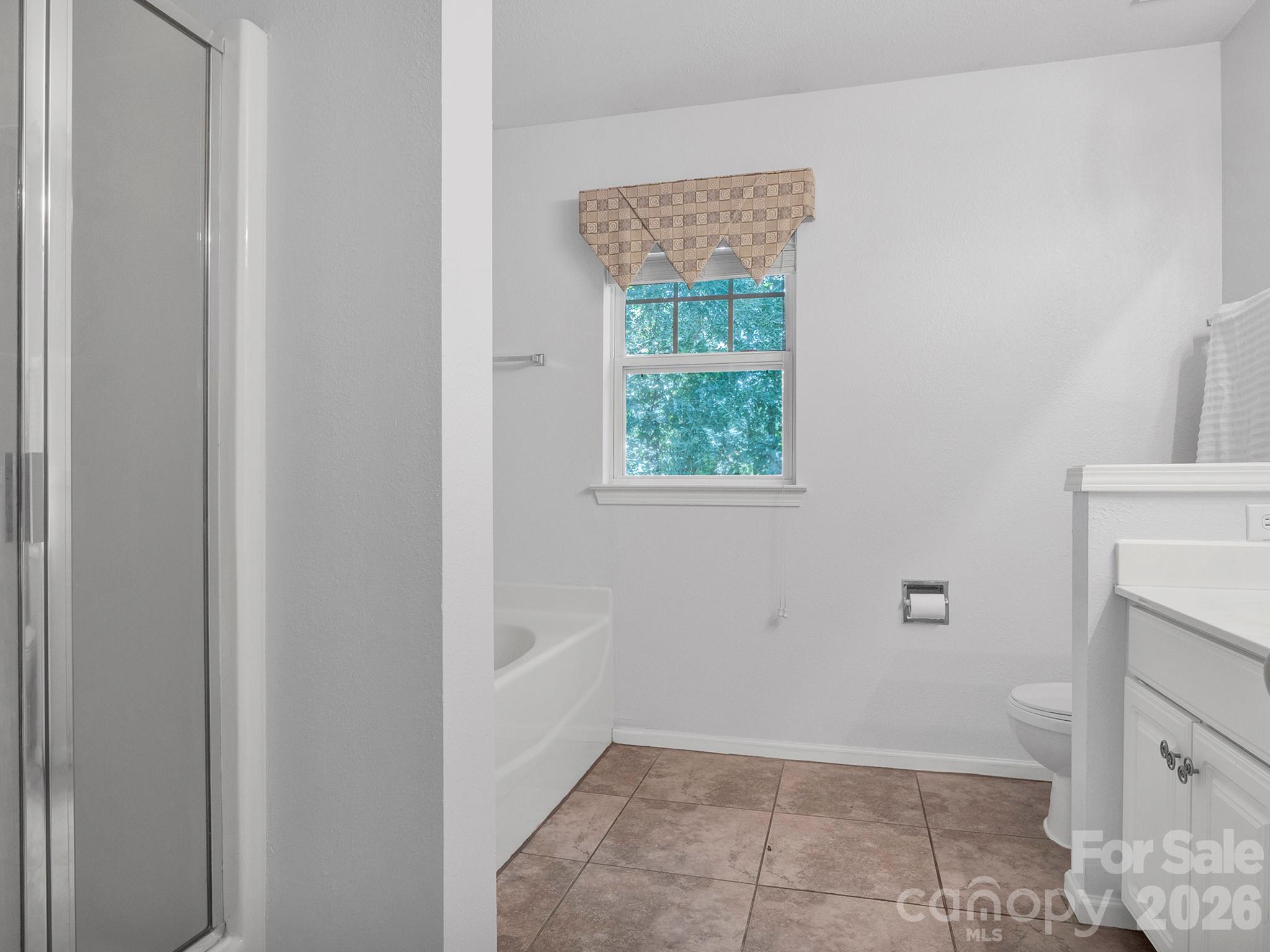 10747 Essex Hall Drive — Charlotte