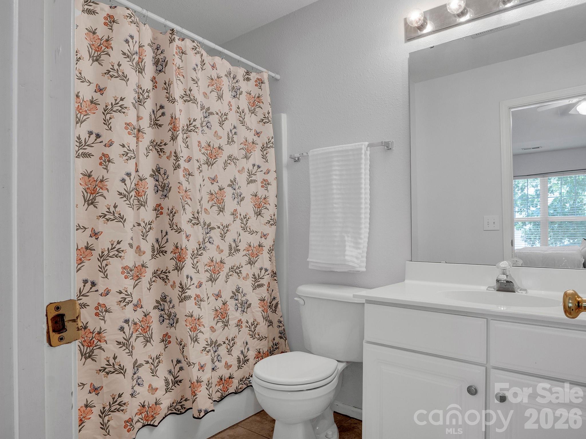 10747 Essex Hall Drive — Charlotte