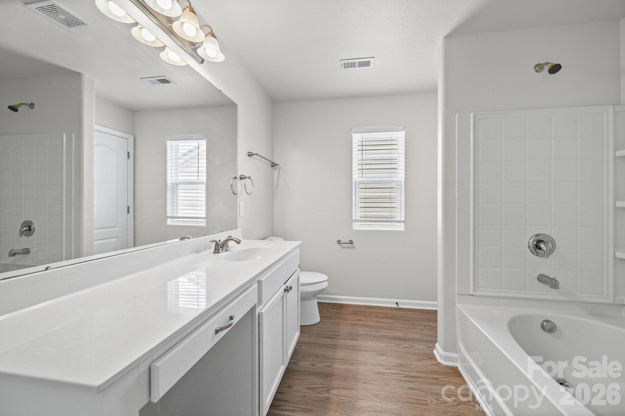 6013 Vista Woods Lane — Charlotte