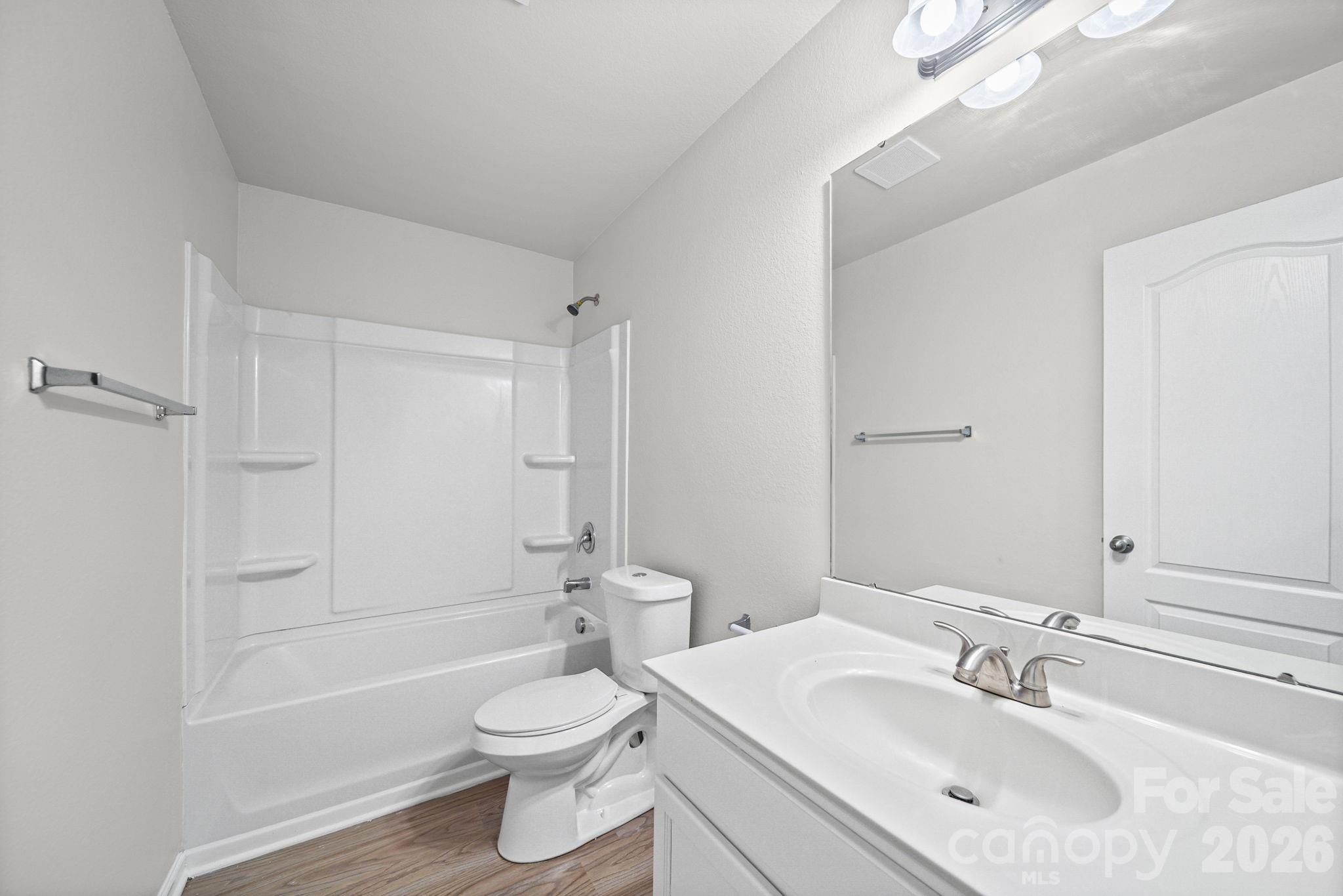 6013 Vista Woods Lane — Charlotte