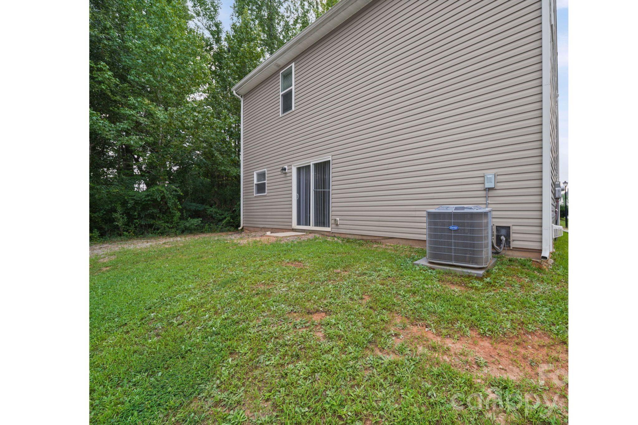 6013 Vista Woods Lane — Charlotte