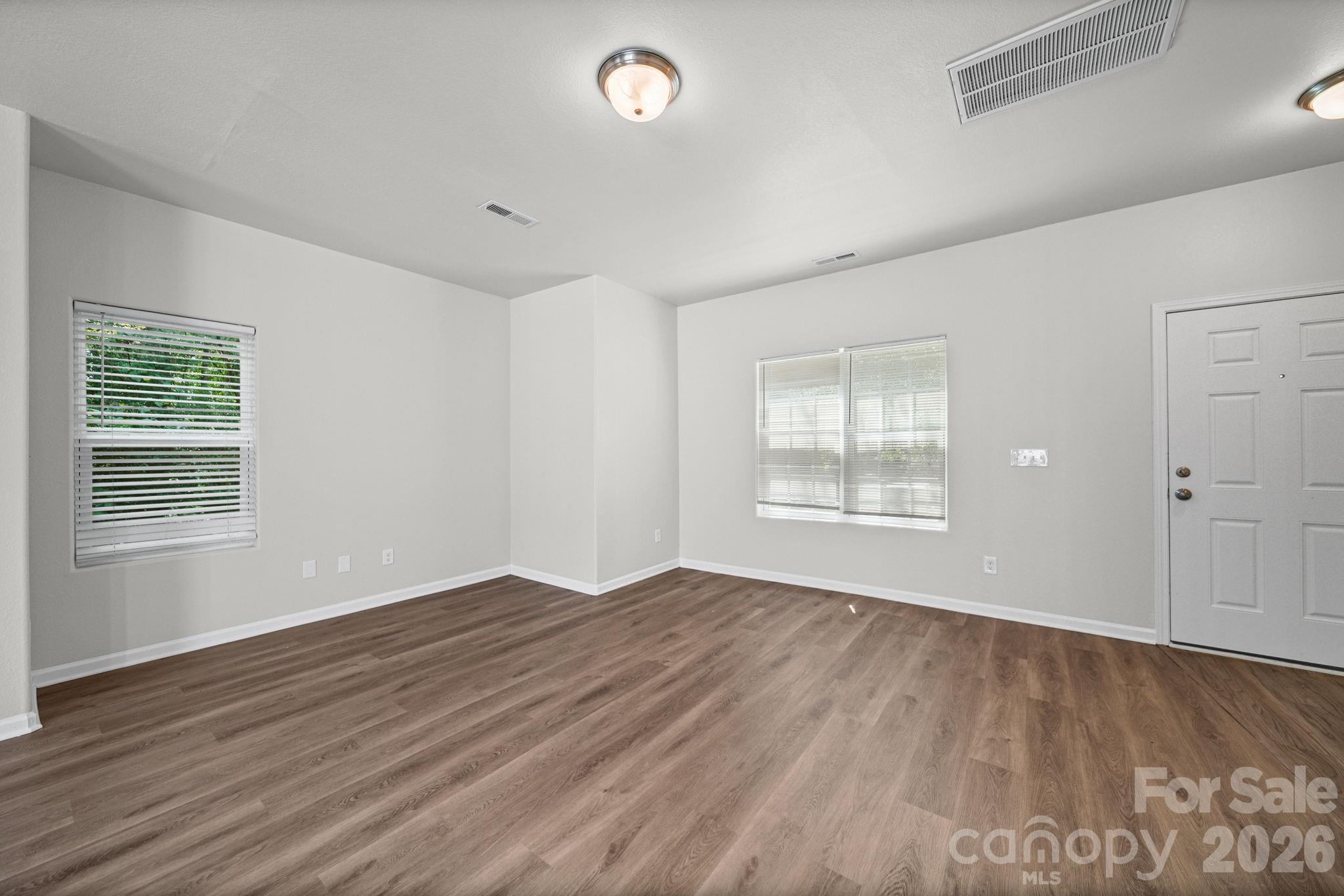 6013 Vista Woods Lane — Charlotte