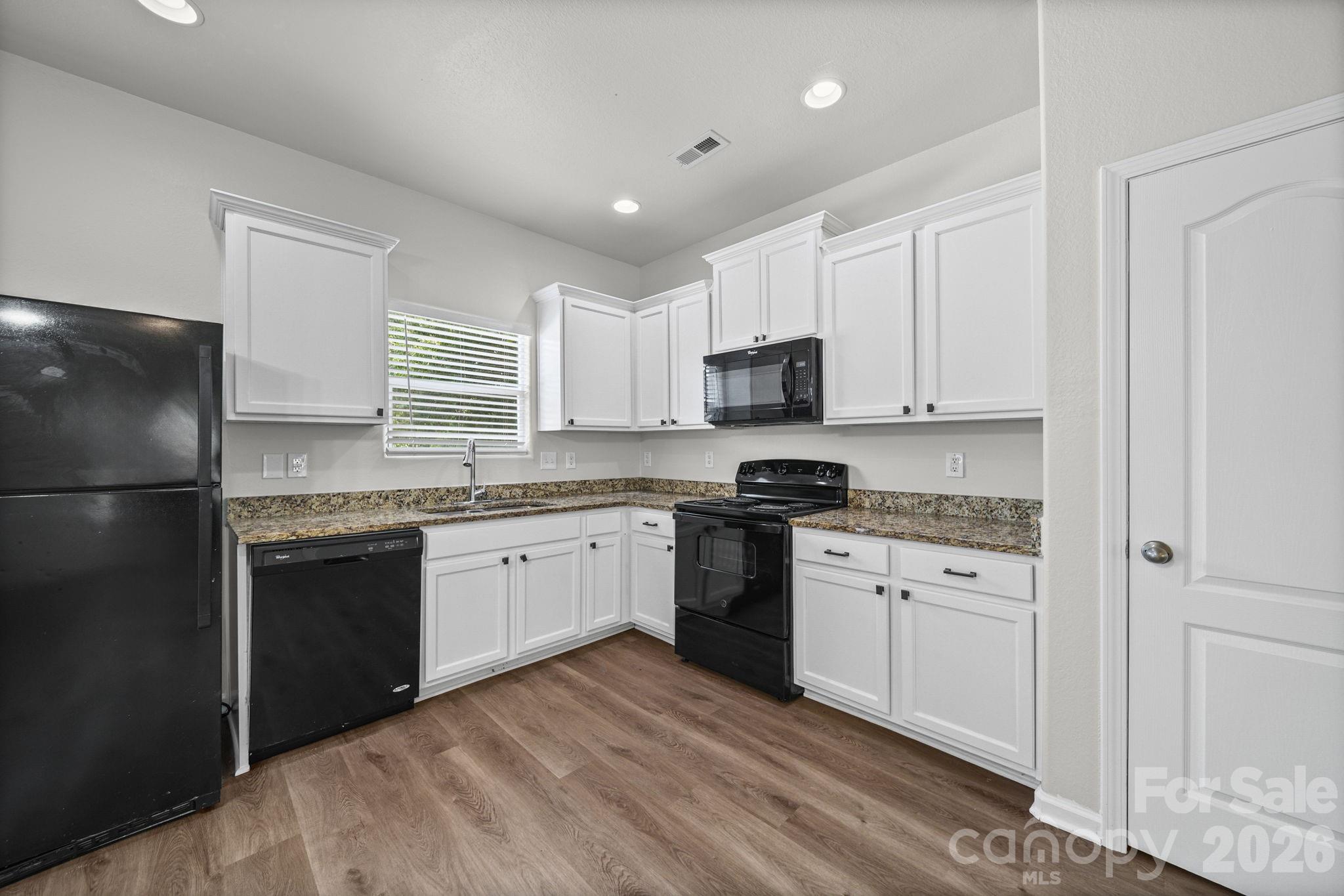 6013 Vista Woods Lane — Charlotte