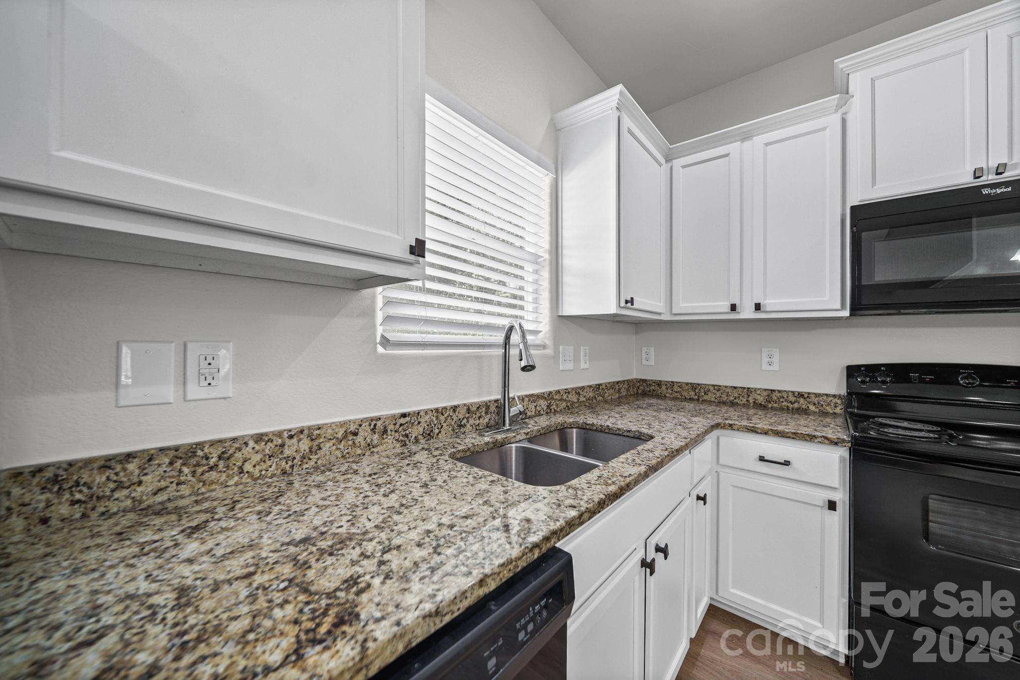 6013 Vista Woods Lane — Charlotte