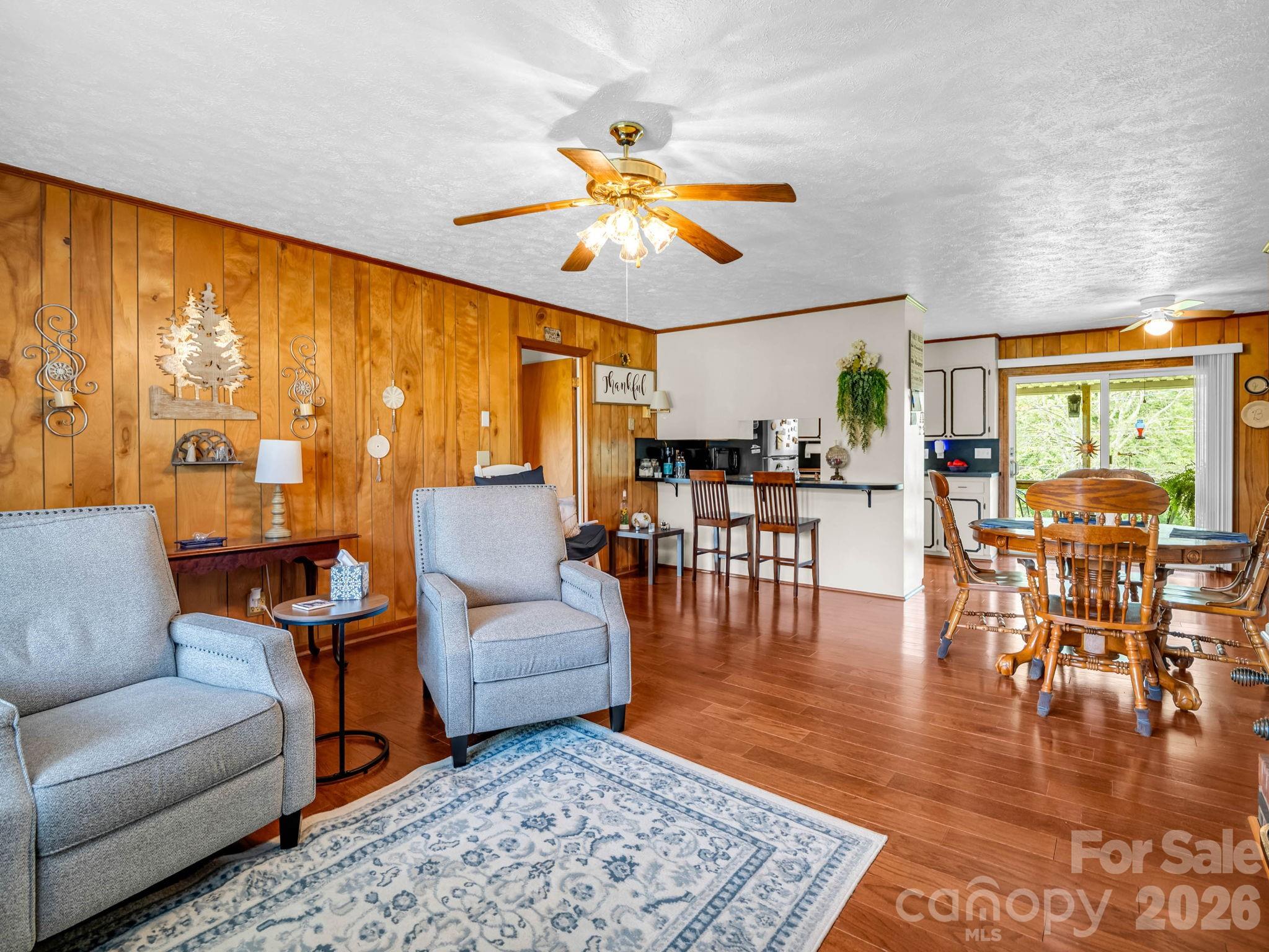 1244 Old Hwy 10 Highway E — Marion