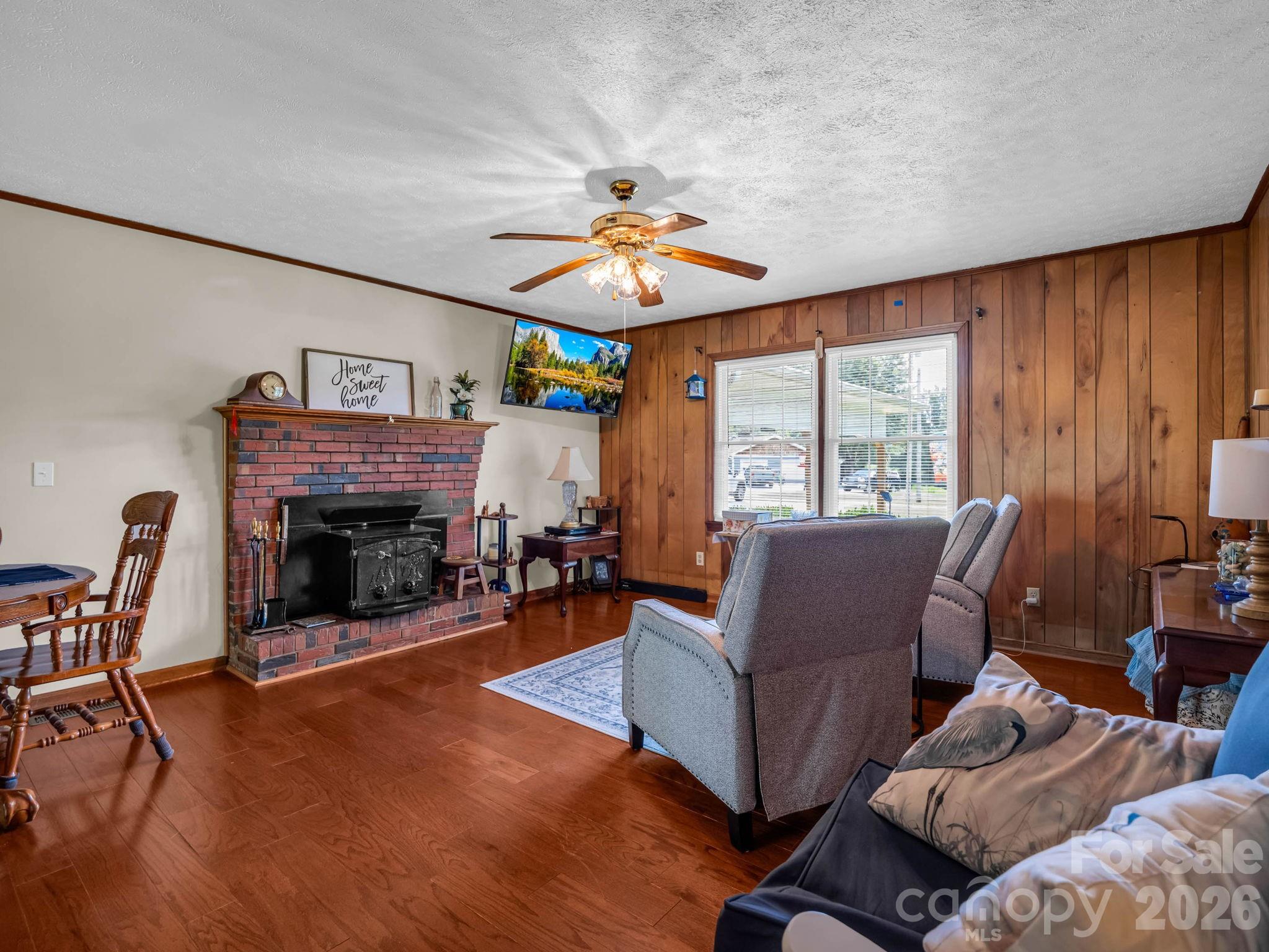 1244 Old Hwy 10 Highway E — Marion