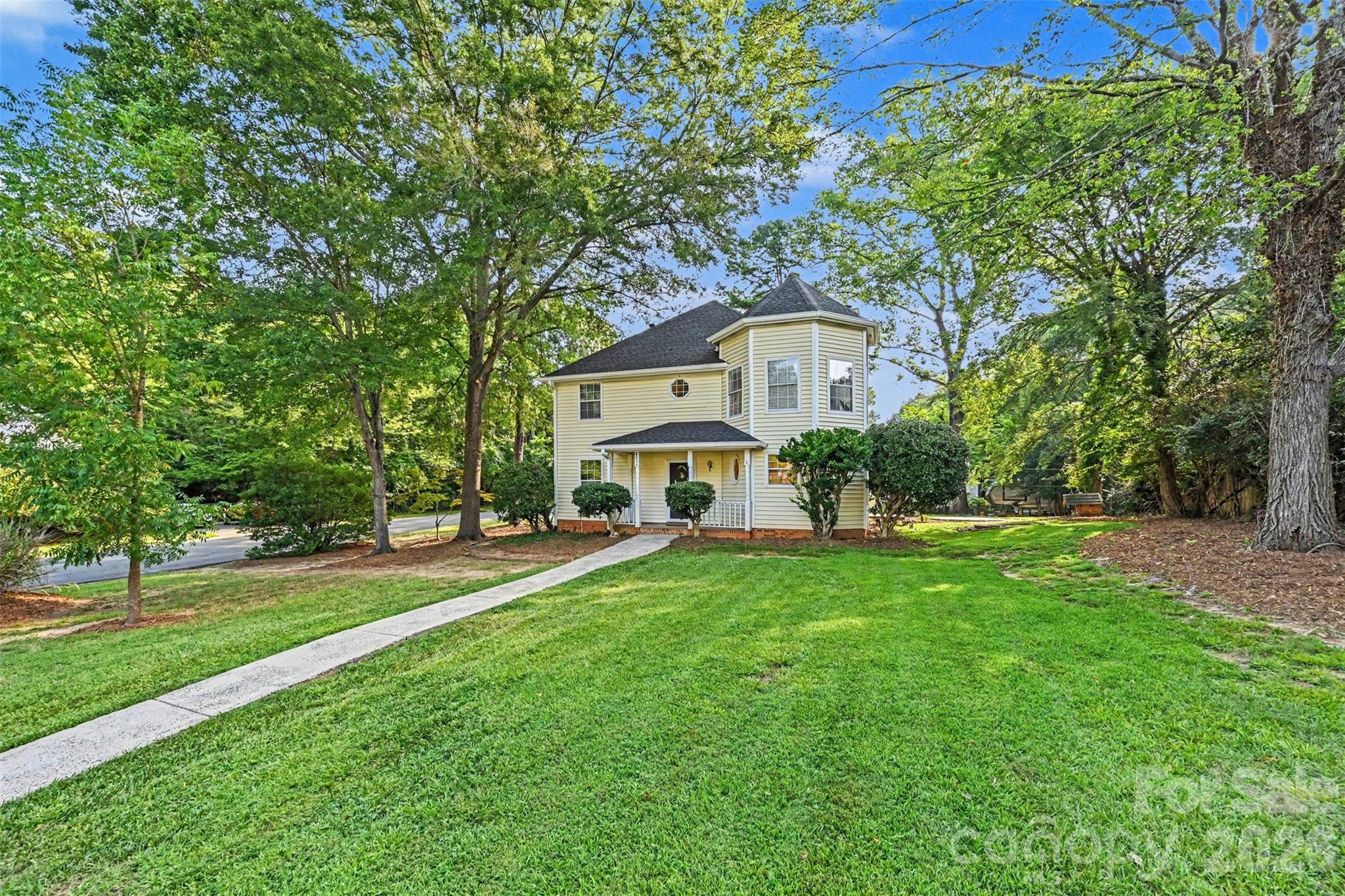 8834 Rittenhouse Circle — Charlotte