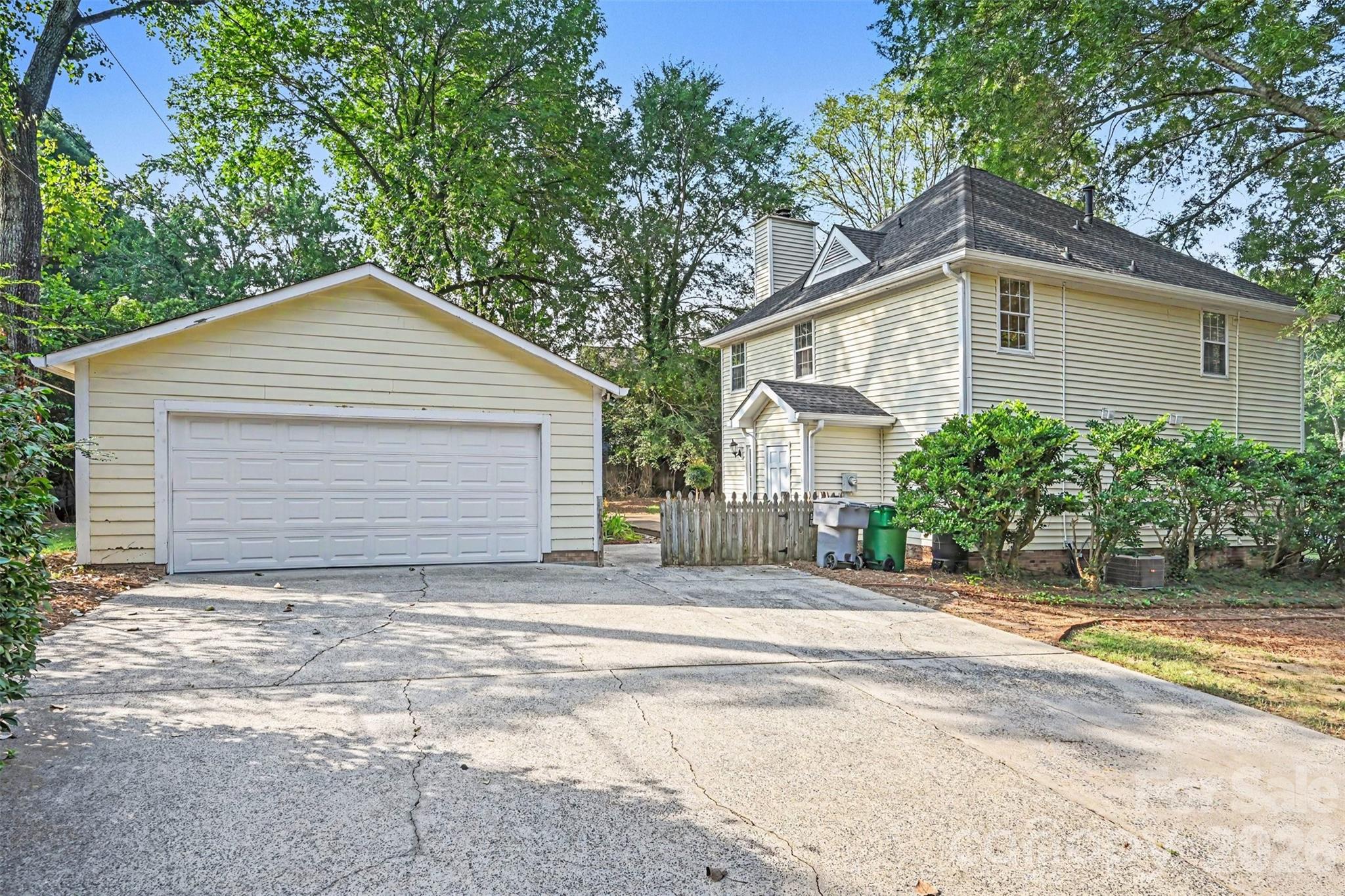8834 Rittenhouse Circle — Charlotte