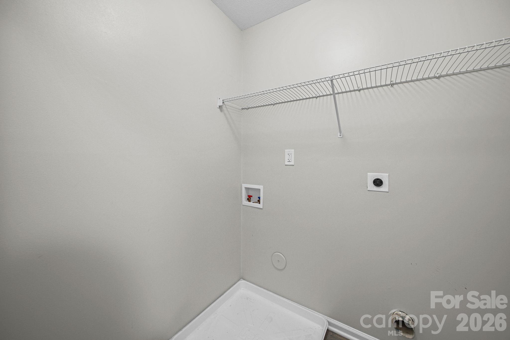 8246 Weeping Fig Lane — Charlotte