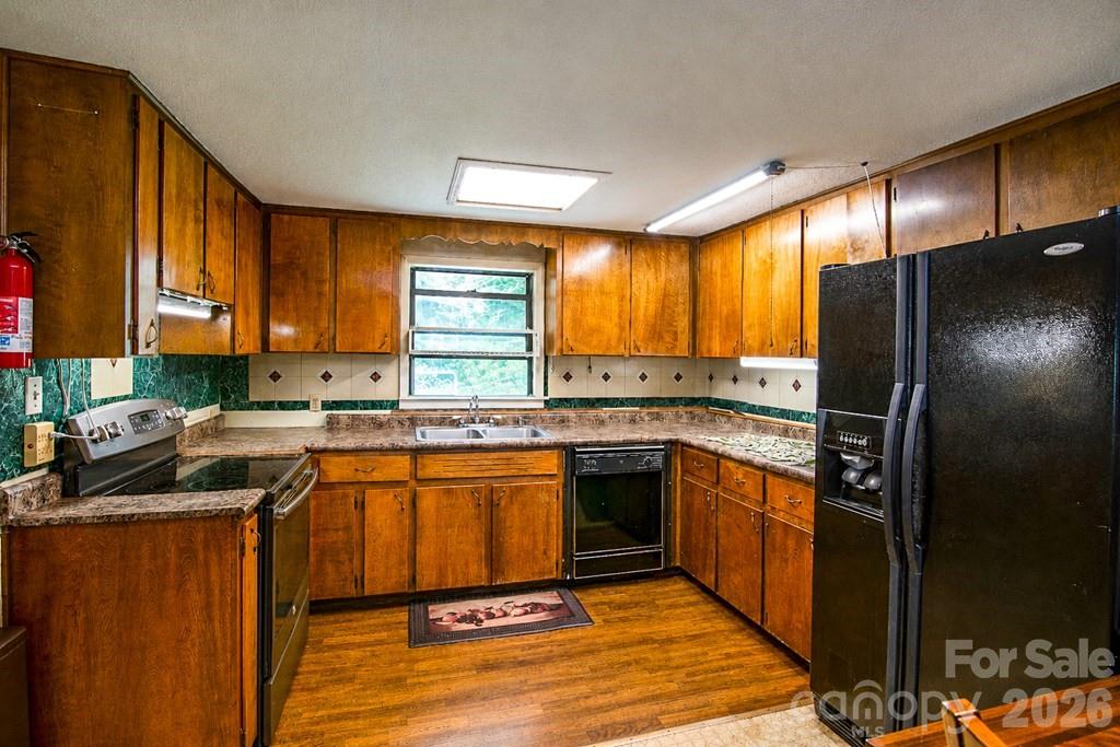 901 Rufus Robinson Road — Sylva