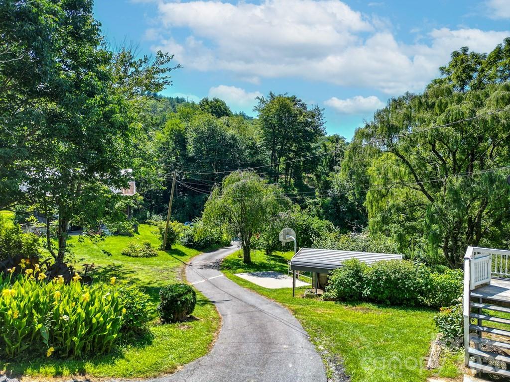 901 Rufus Robinson Road — Sylva