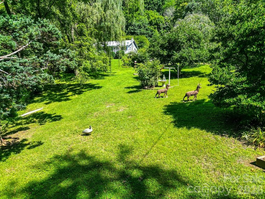 901 Rufus Robinson Road — Sylva