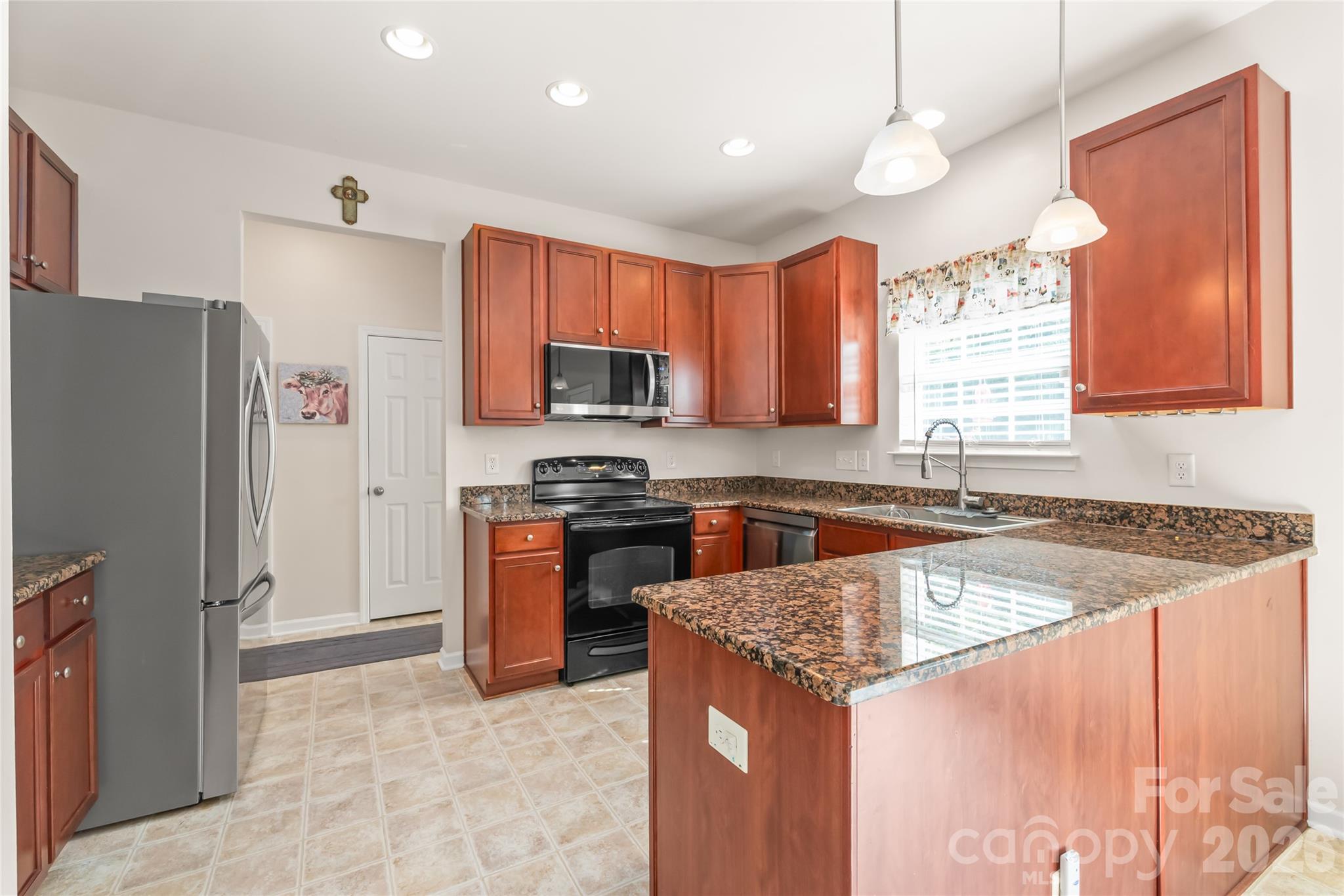 11639 Tucker Field Road — Midland