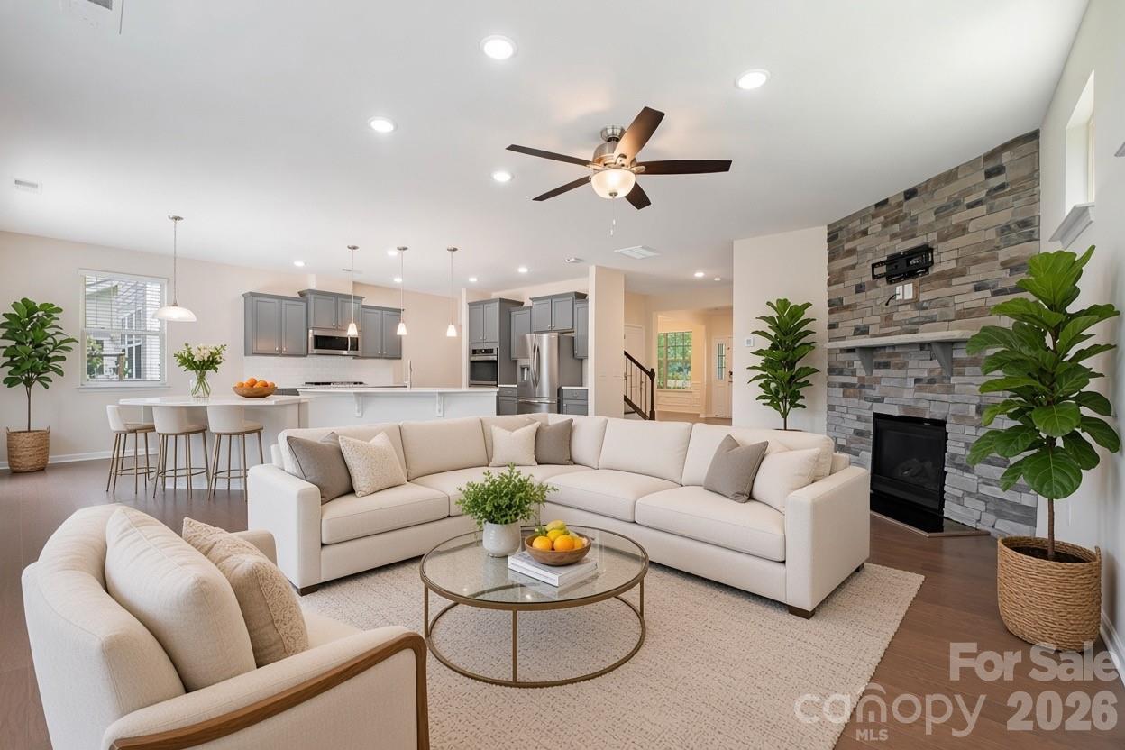 15505 Davidson East Drive — Davidson