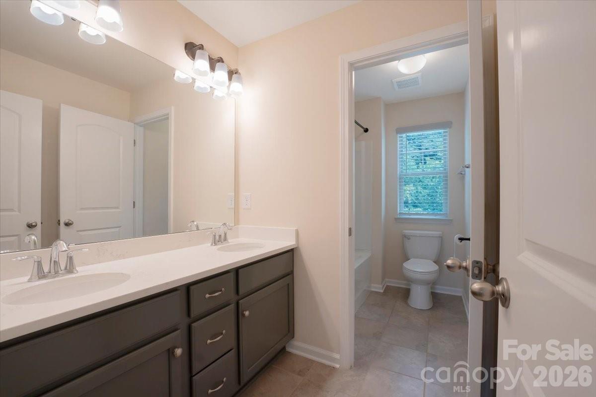 15505 Davidson East Drive — Davidson