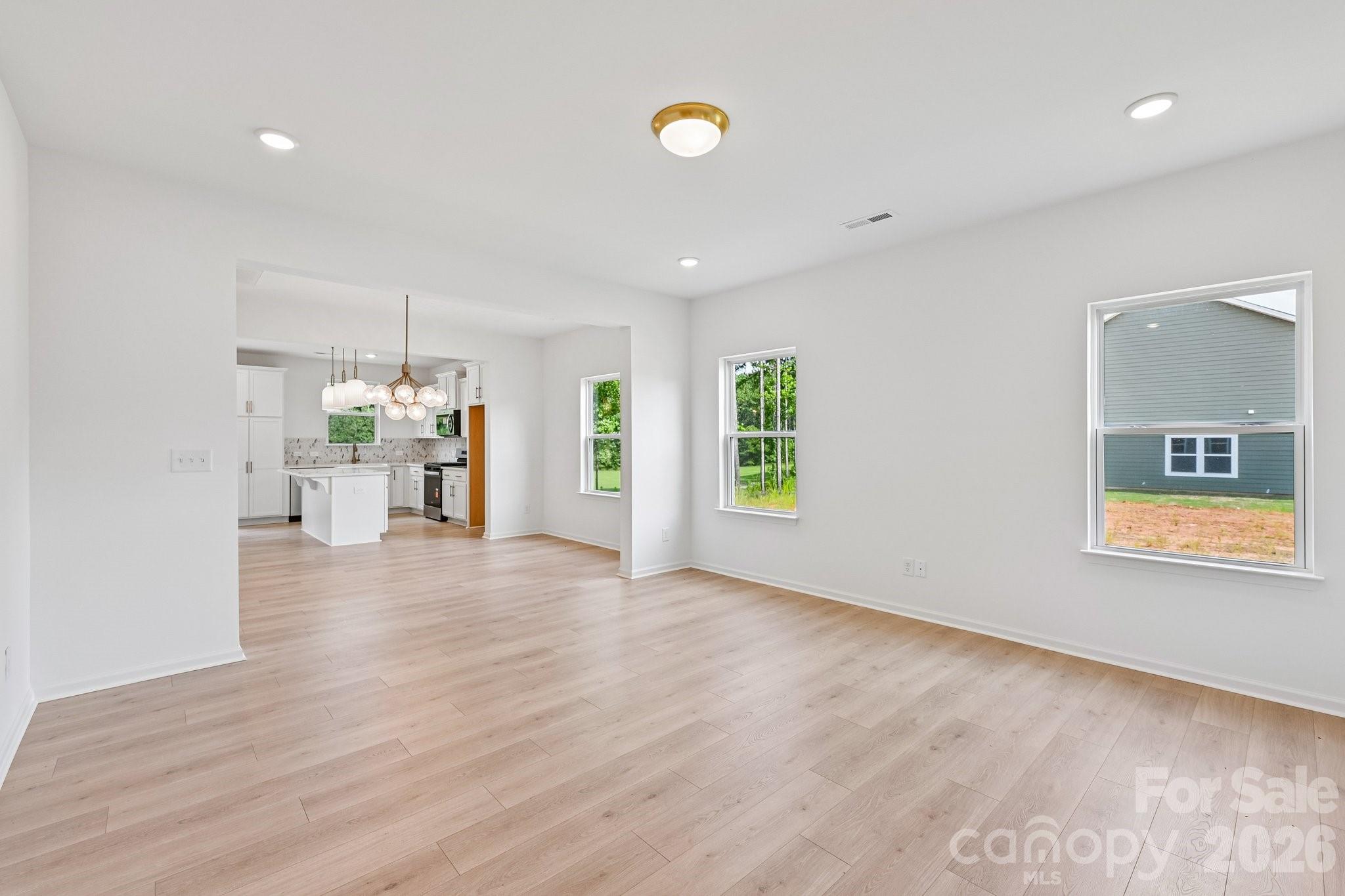 36170 Greg Norman Drive #1009 — Lancaster