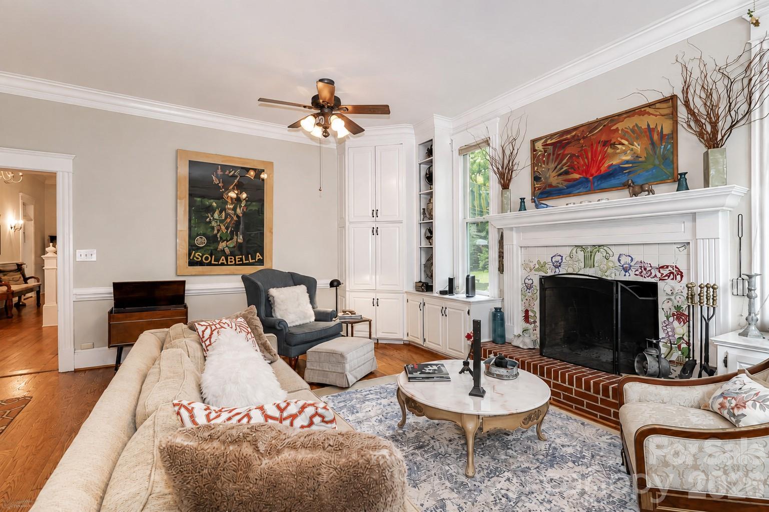 804 E Broad Street — Statesville