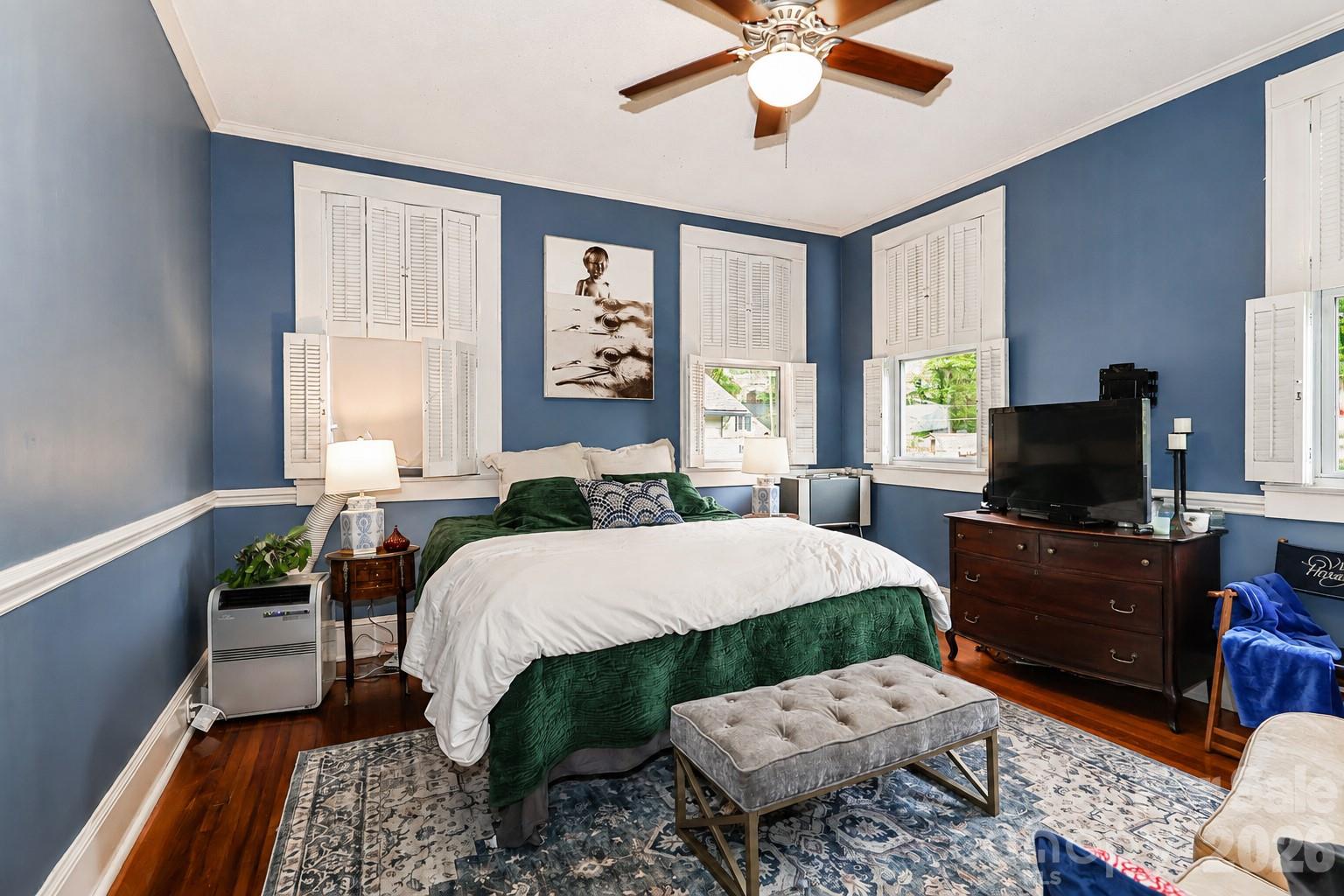 804 E Broad Street — Statesville