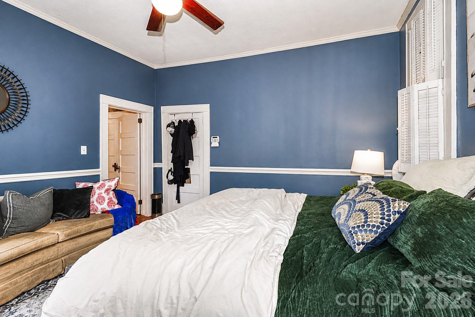804 E Broad Street — Statesville