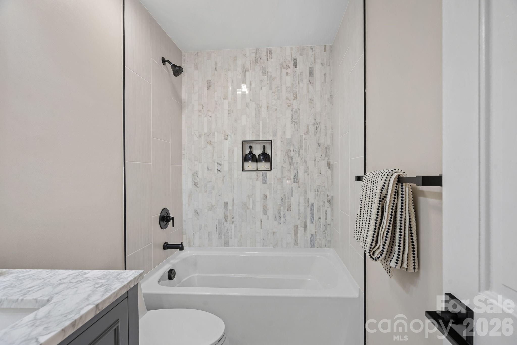 508 Red Barn Trail — Matthews