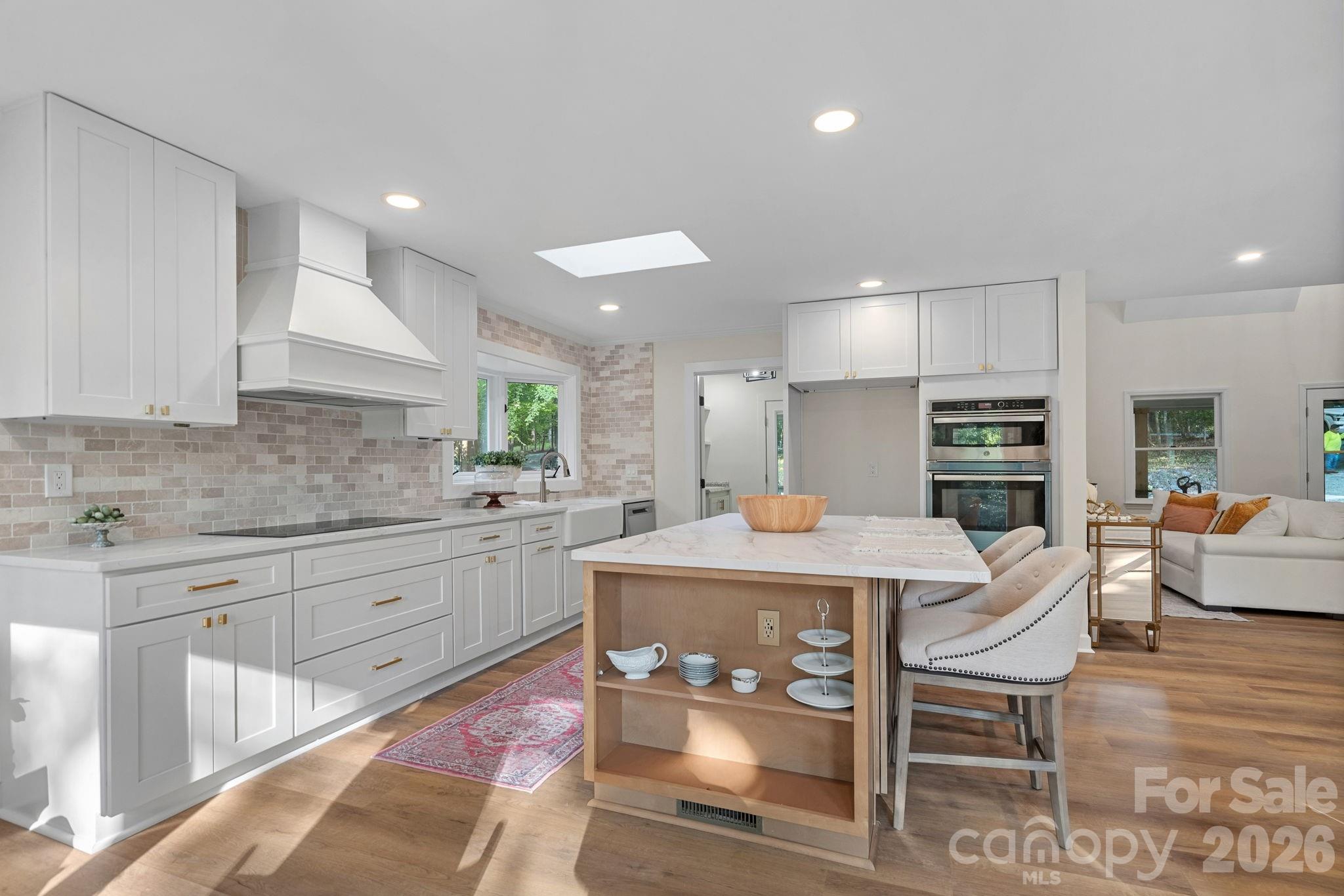 508 Red Barn Trail — Matthews