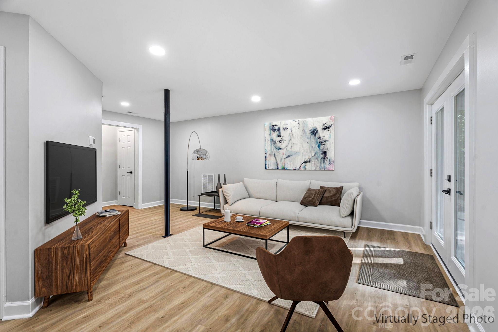 508 Red Barn Trail — Matthews
