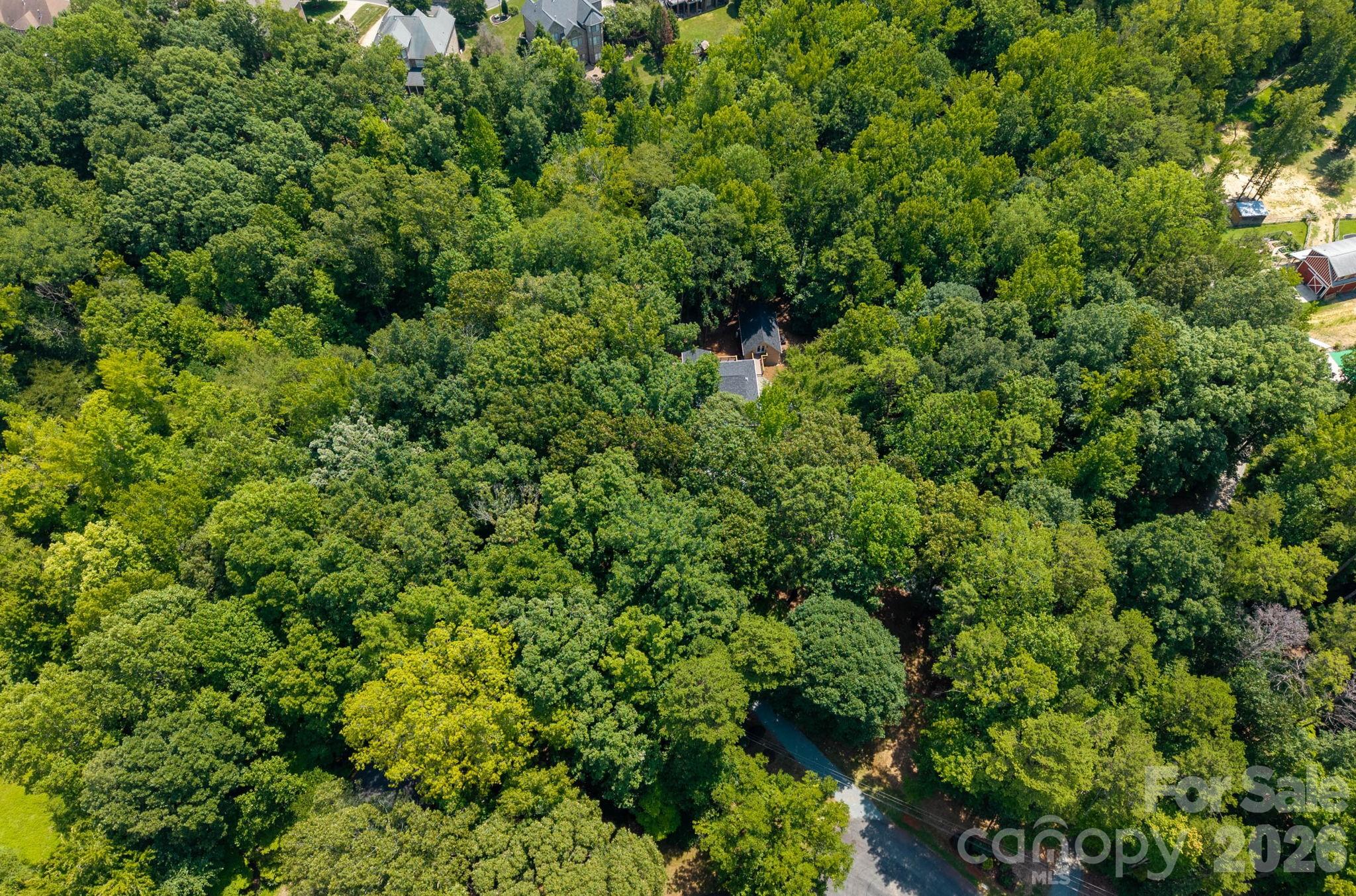 508 Red Barn Trail — Matthews