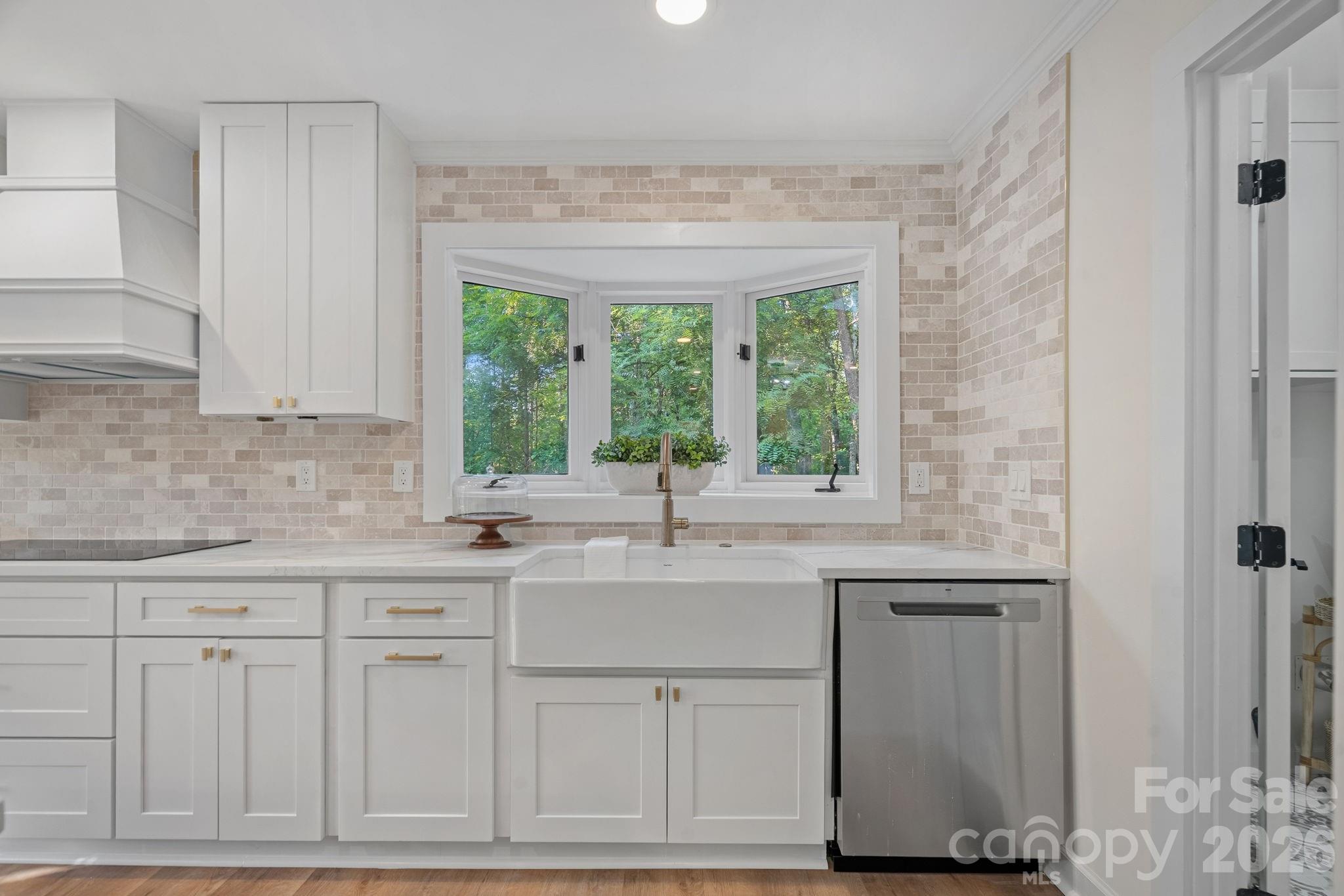 508 Red Barn Trail — Matthews