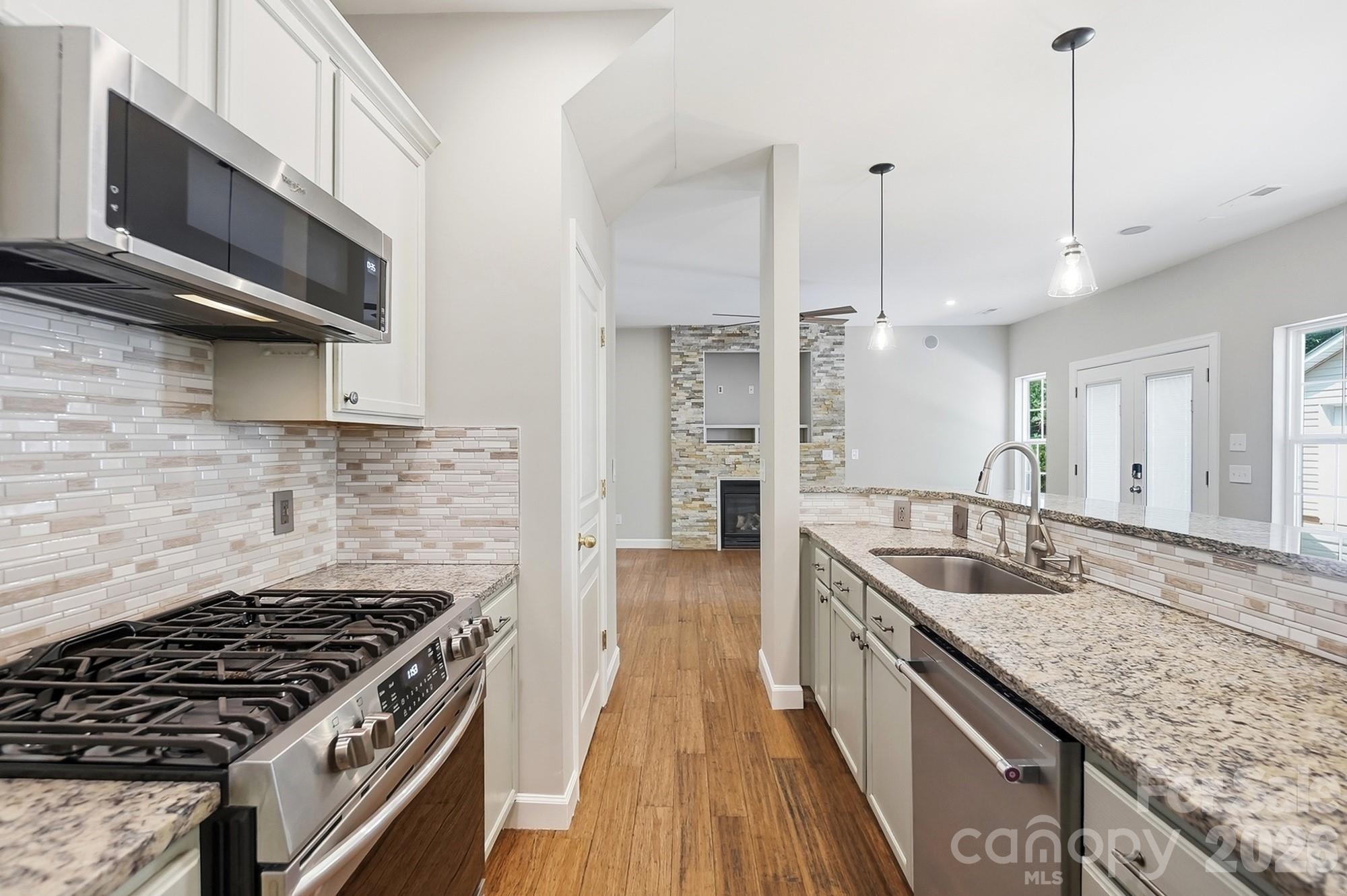 11402 Heritage Green Drive — Cornelius