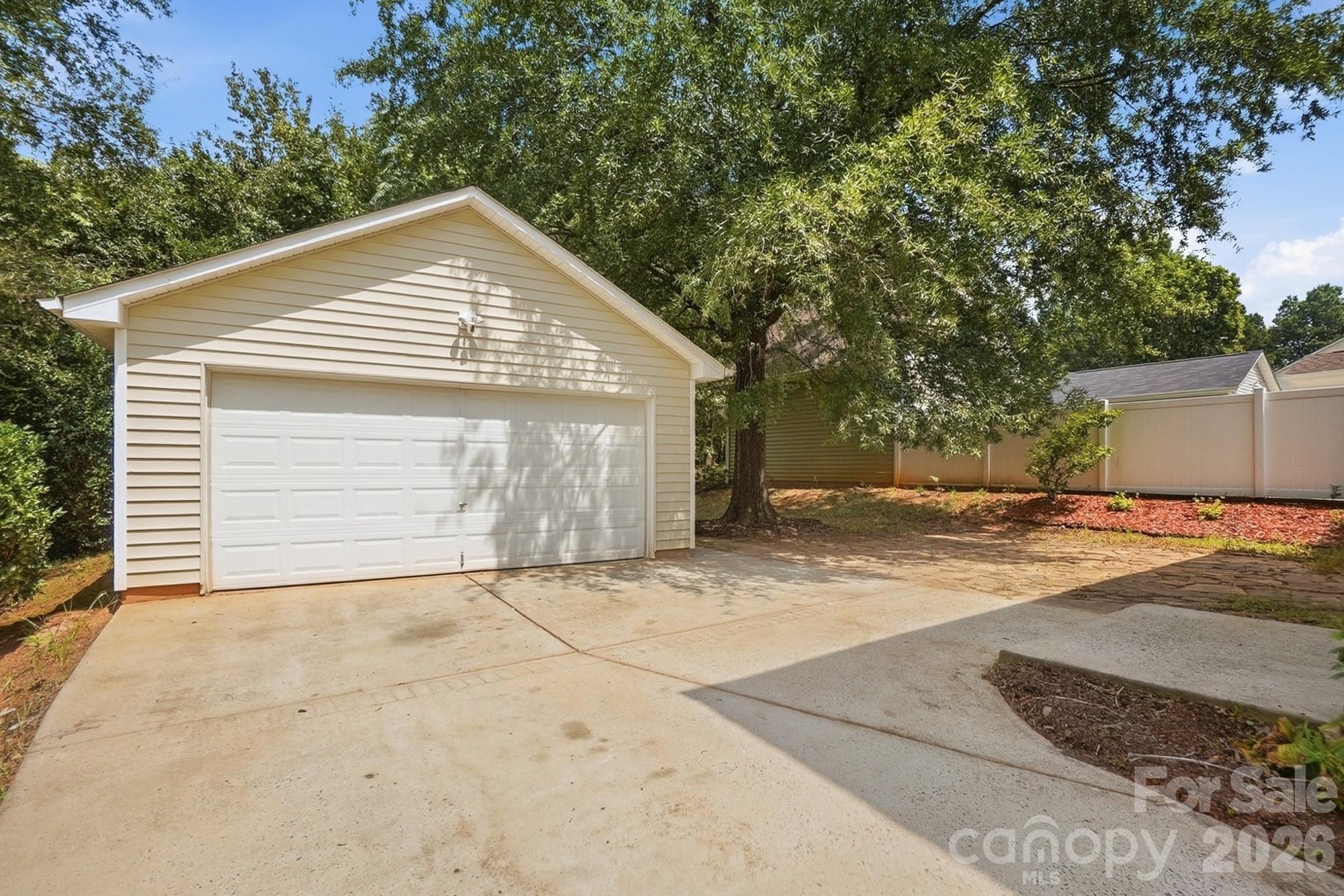 11402 Heritage Green Drive — Cornelius