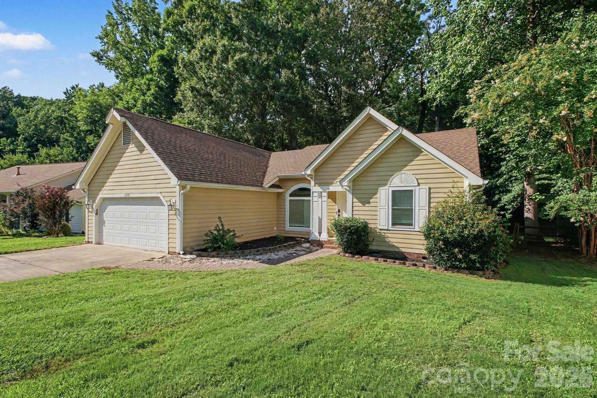 16130 Amber Field Drive — Huntersville