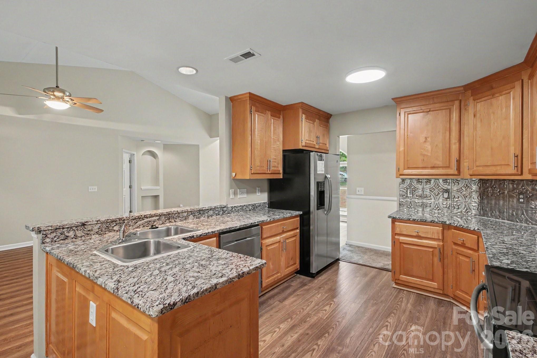16130 Amber Field Drive — Huntersville
