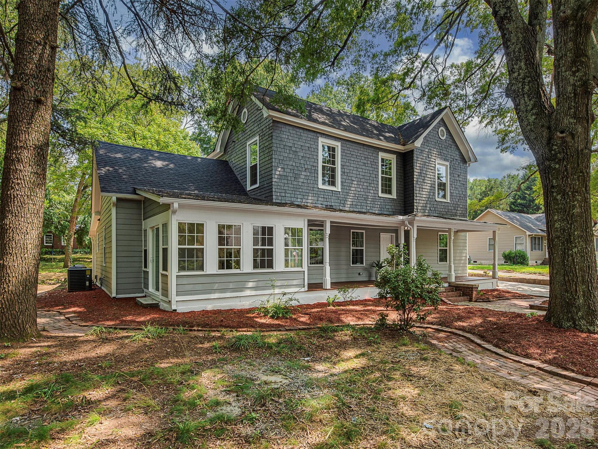 234 S Academy Street — Mooresville