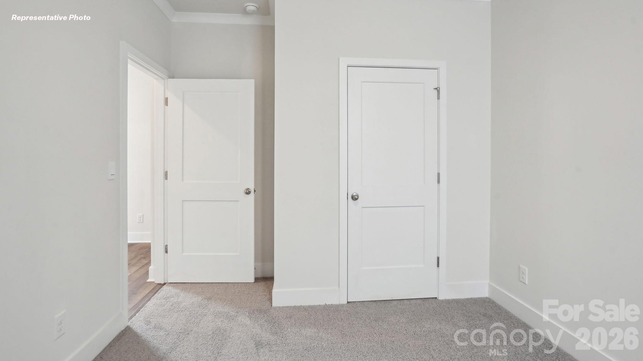 3260 Oberon Street — York