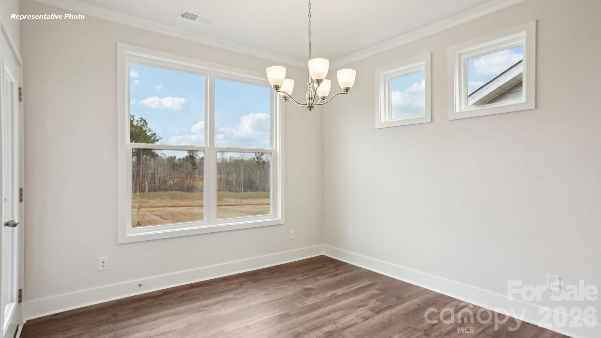 3260 Oberon Street — York