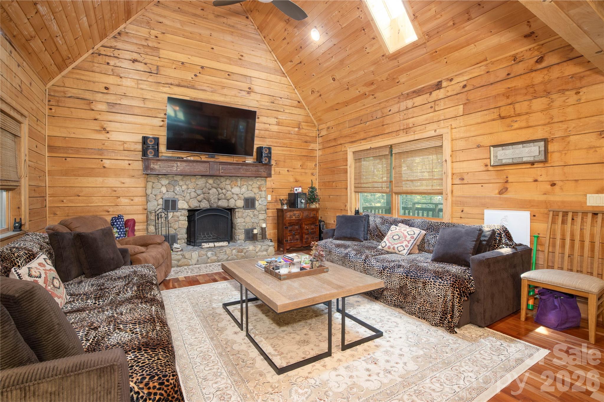 400 Amber Drive — Bakersville