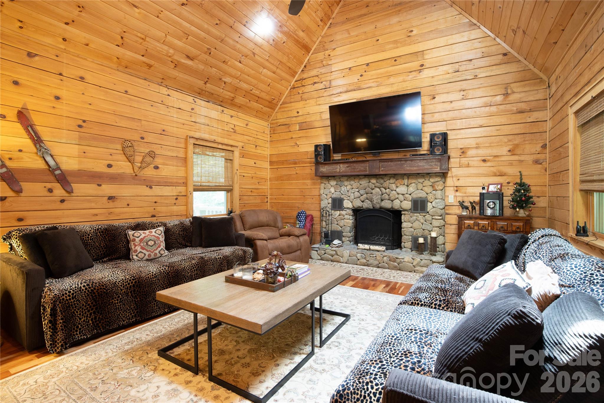 400 Amber Drive — Bakersville