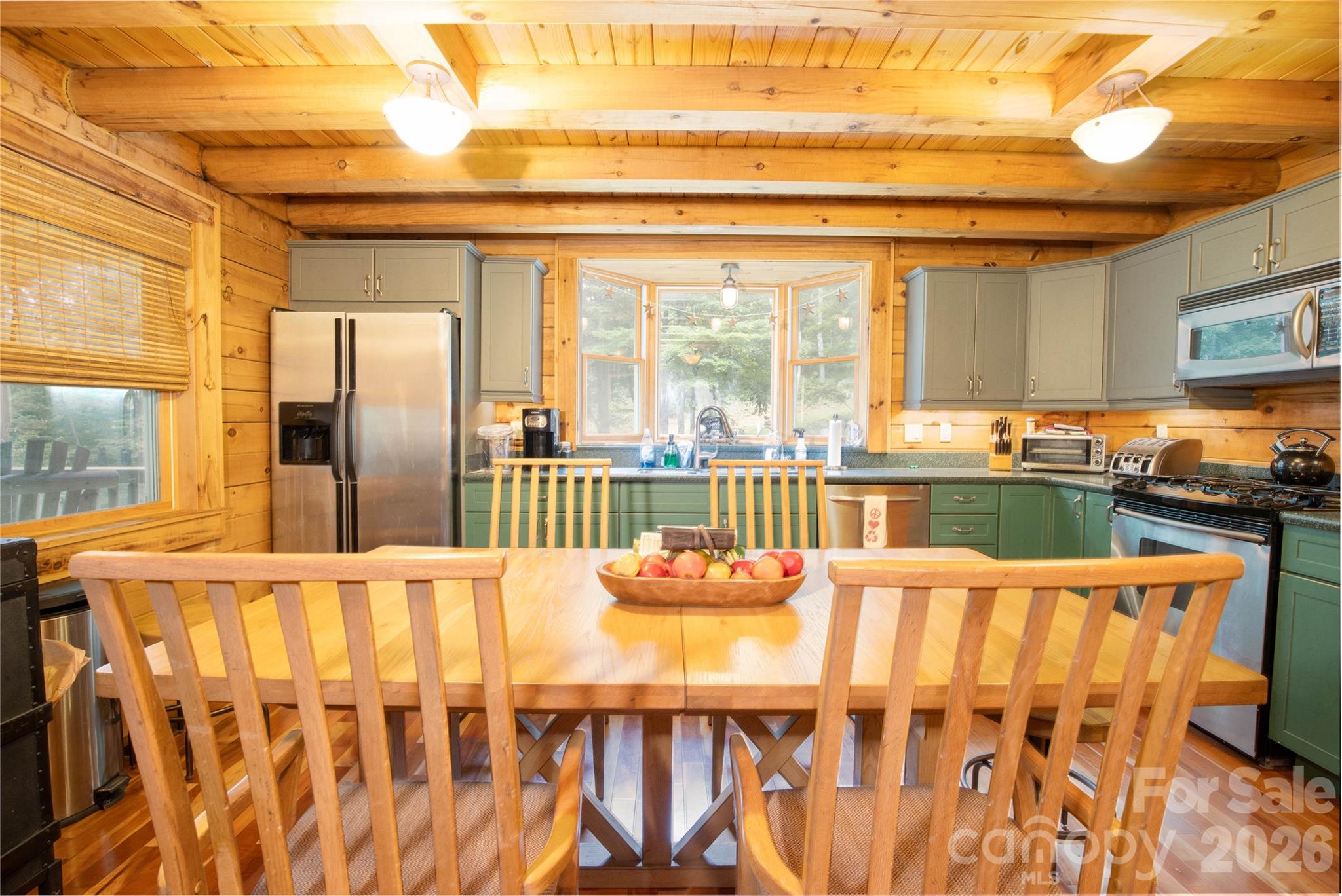 400 Amber Drive — Bakersville