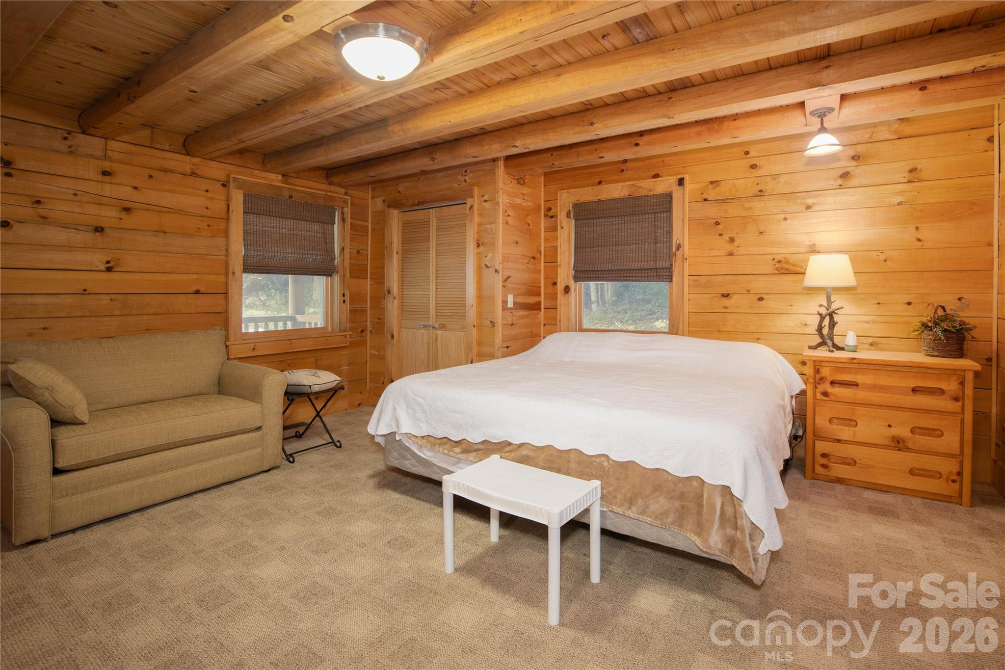 400 Amber Drive — Bakersville